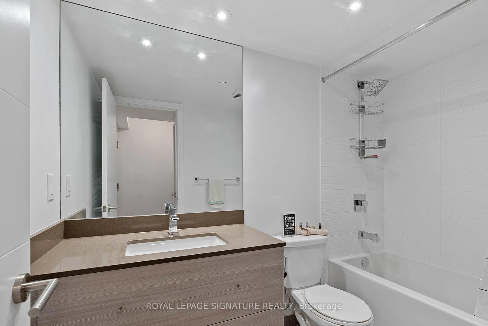 Photo 23 of Unit 710, 525 Adelaide Street W, Toronto, Waterfront Communities — HOMEH