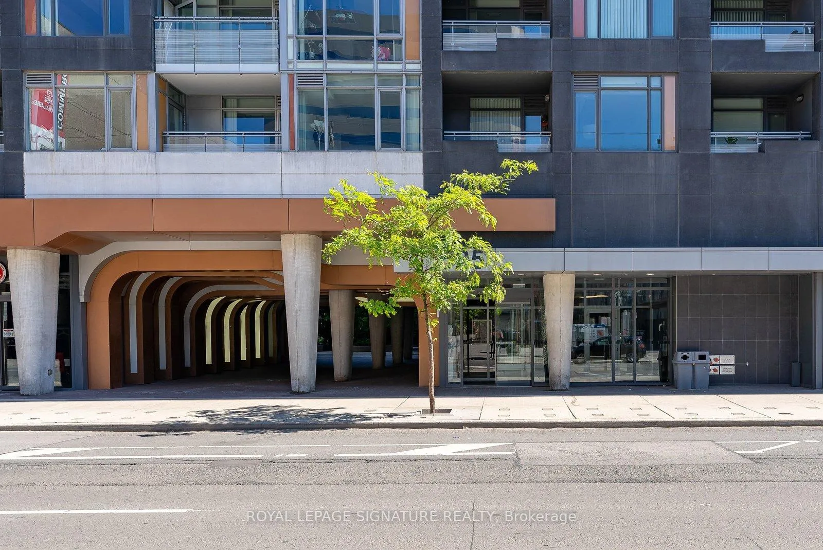 Photo 30 of Unit 710, 525 Adelaide Street W, Toronto, Waterfront Communities — HOMEH