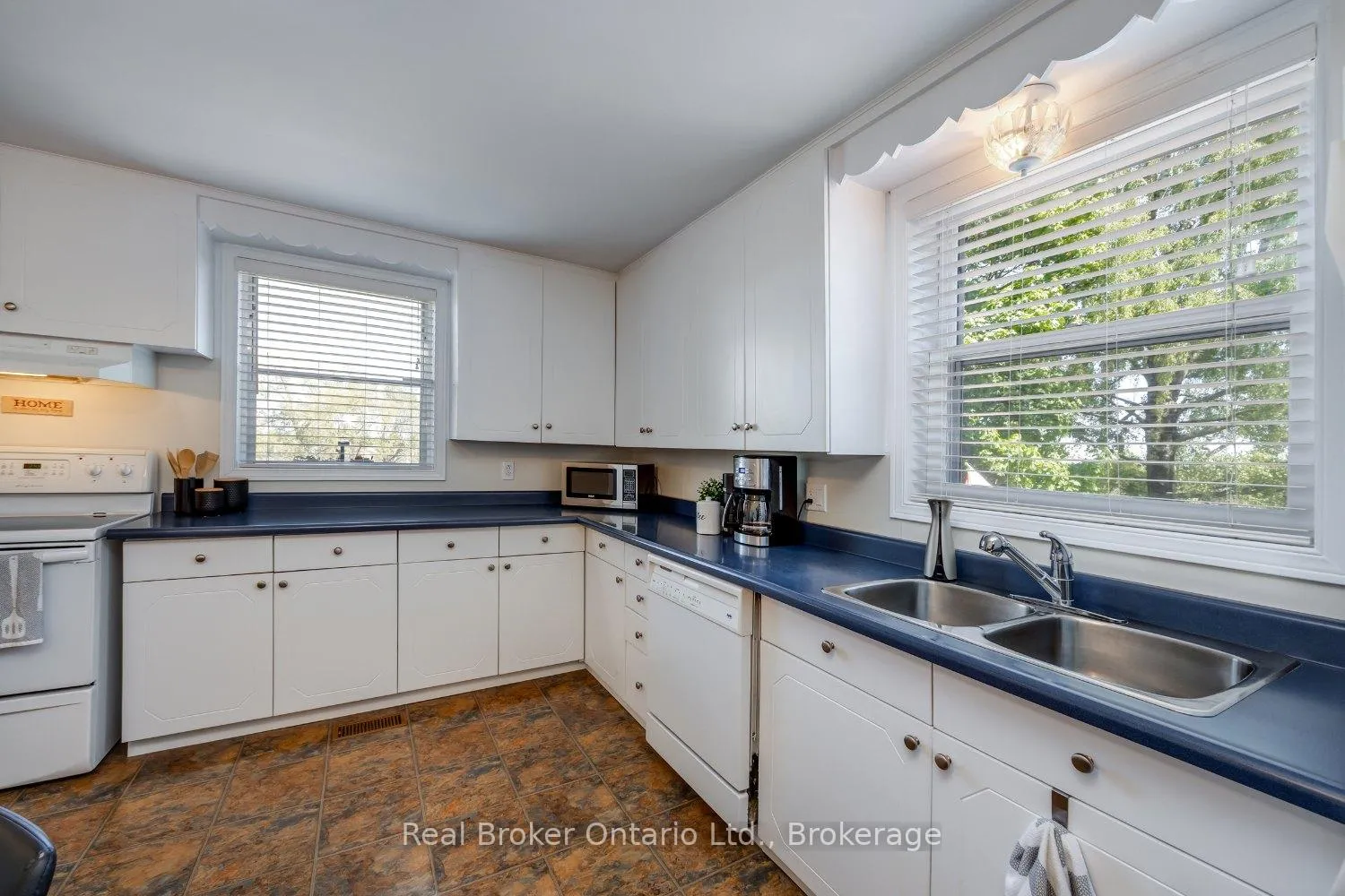 Photo 9 of 2359 Baseline Road W, Clarington, Bowmanville — HOMEH