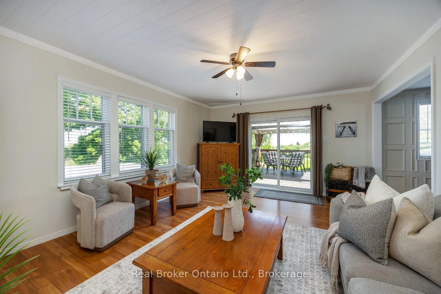Photo 14 of 2359 Baseline Road W, Clarington, Bowmanville — HOMEH