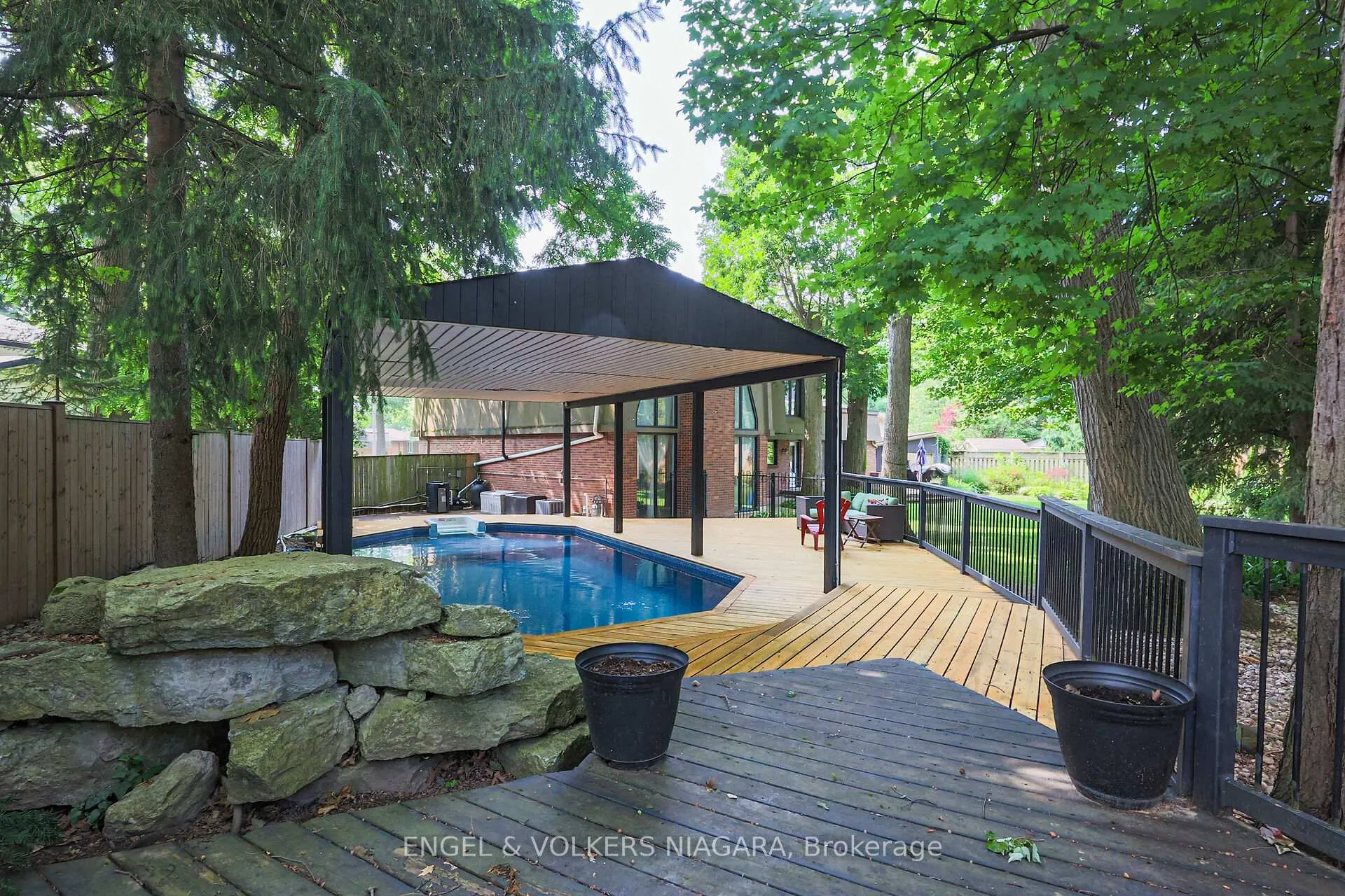 Photo 11 of 2459 Noella Crescent, Niagara Falls, Casey — HOMEH