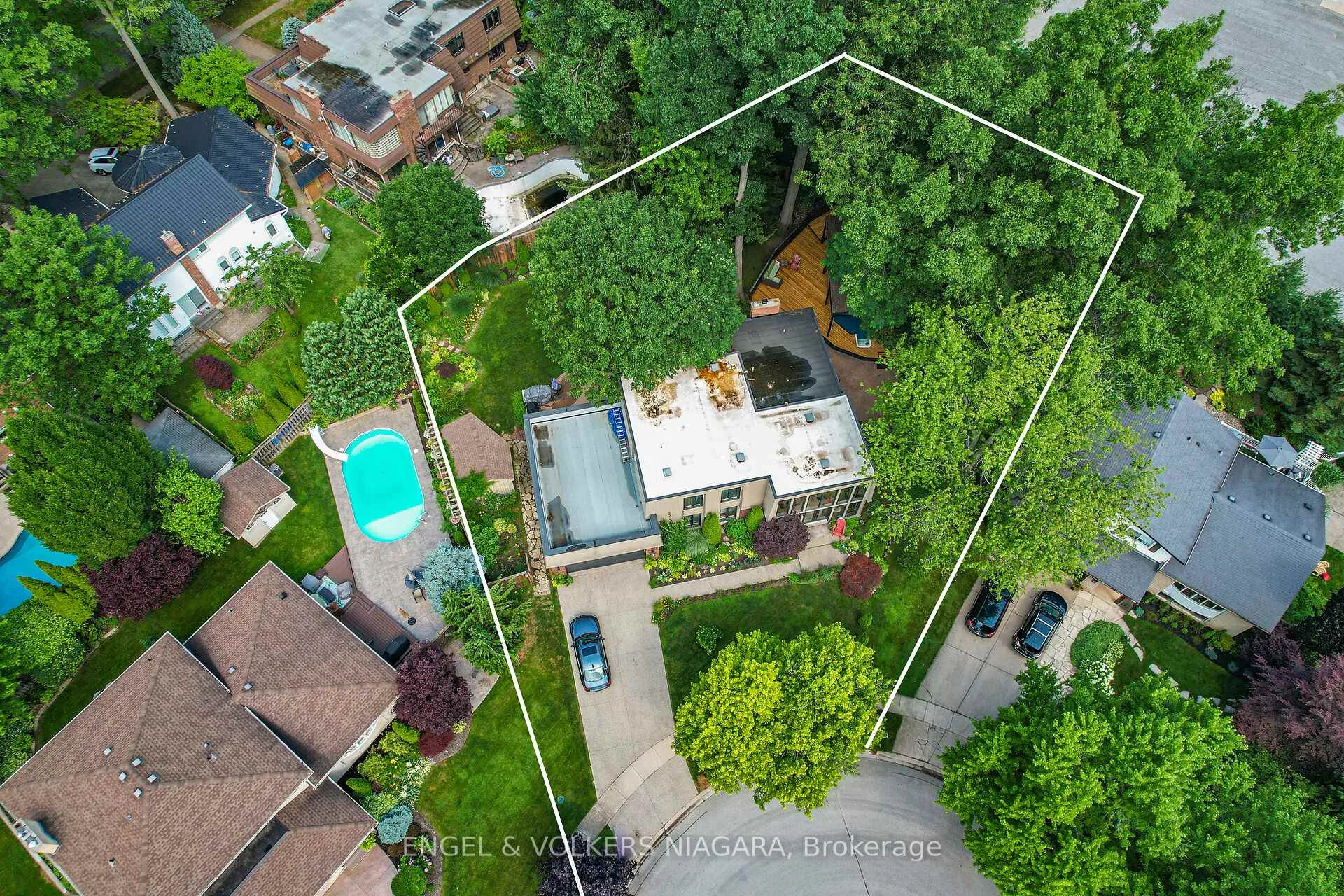 Photo 16 of 2459 Noella Crescent, Niagara Falls, Casey — HOMEH