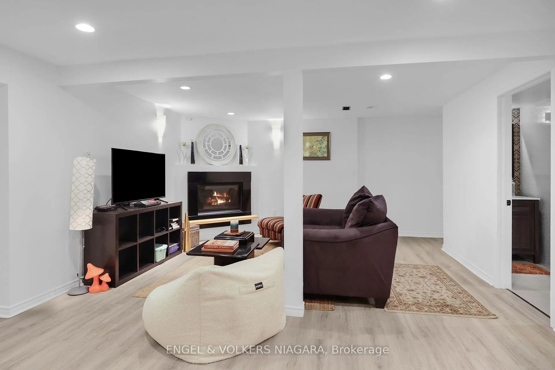 Photo 20 of 2459 Noella Crescent, Niagara Falls, Casey — HOMEH