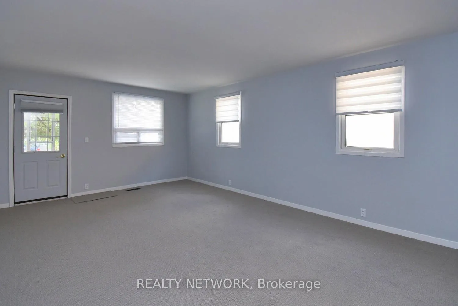 Photo 4 of 17 Craigroyston Road, Hamilton, Normanhurst — HOMEH