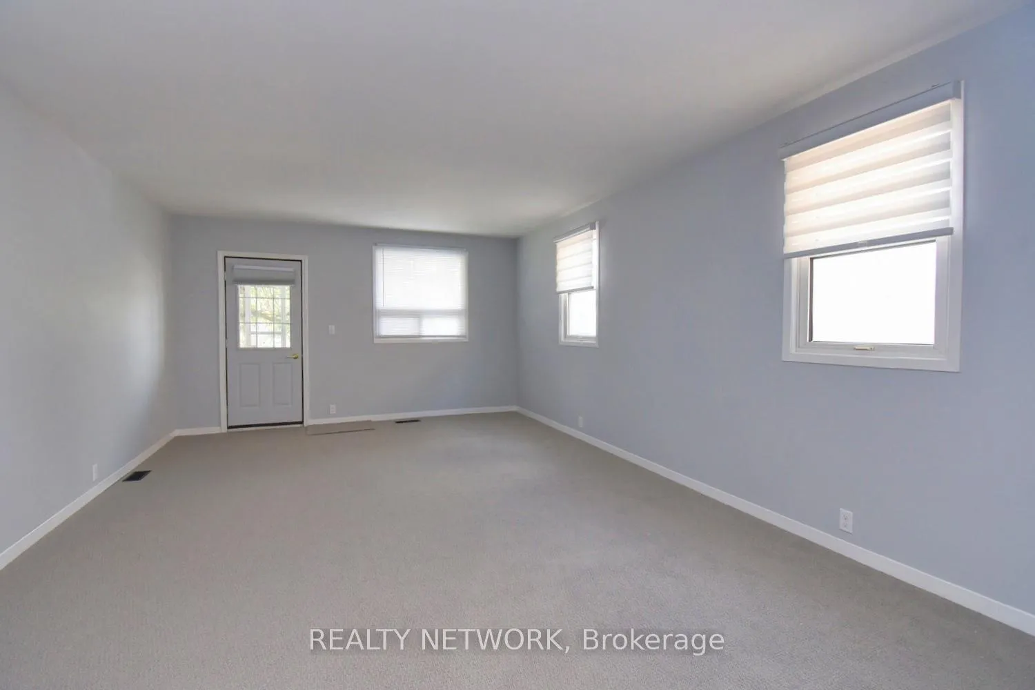Photo 5 of 17 Craigroyston Road, Hamilton, Normanhurst — HOMEH