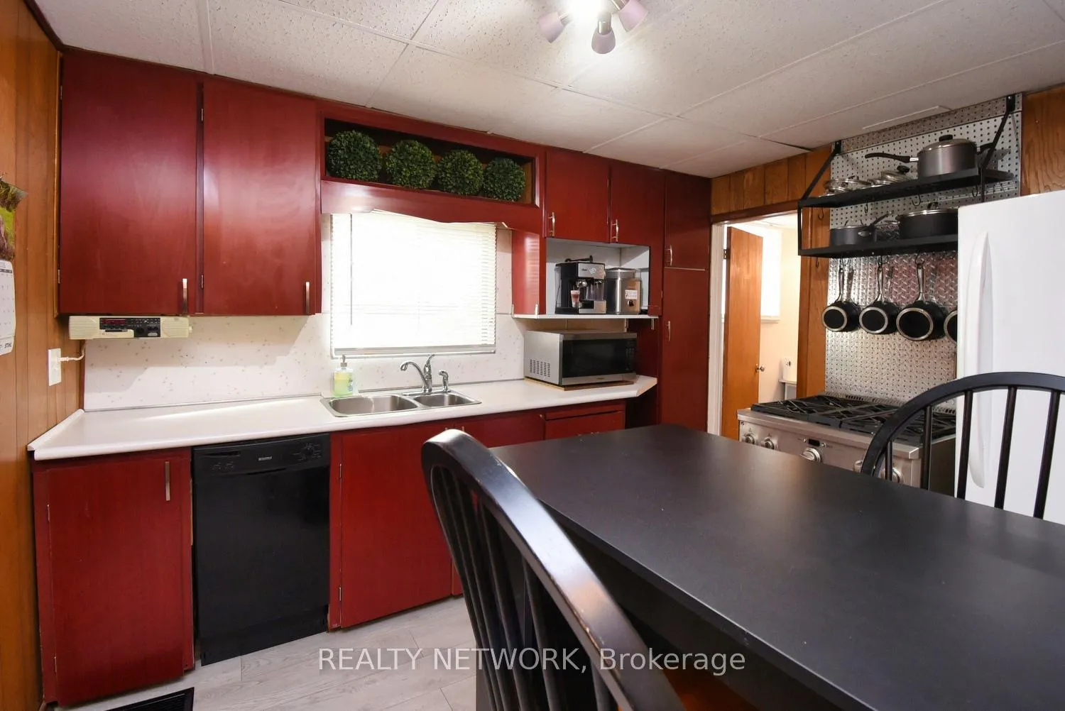 Photo 9 of 17 Craigroyston Road, Hamilton, Normanhurst — HOMEH
