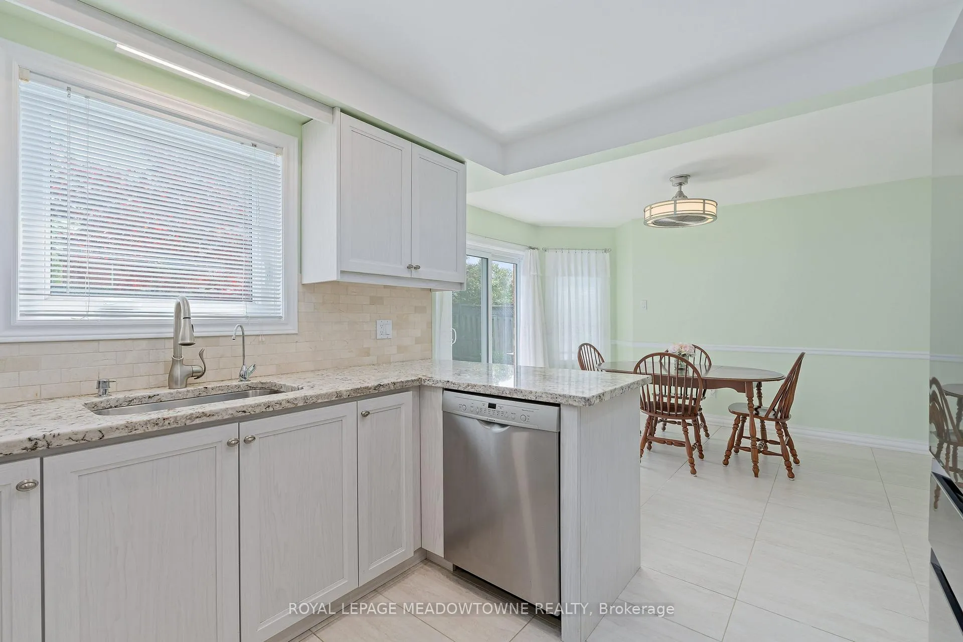 Photo 15 of 7 Eaton Street, Halton Hills, Georgetown — HOMEH
