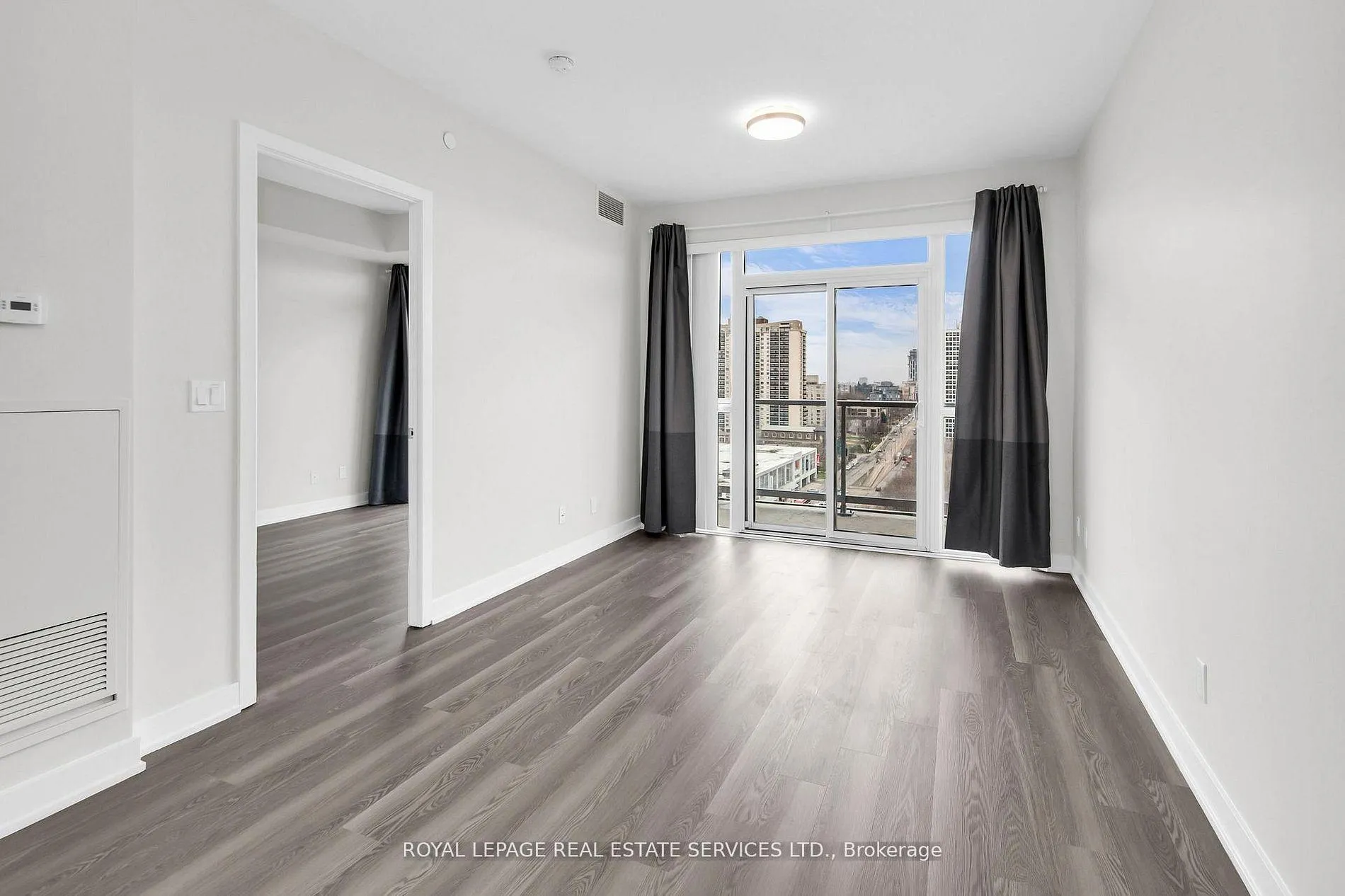 Photo 13 of Unit 1104, 501 St Clair Avenue W, Toronto, Casa Loma — HOMEH
