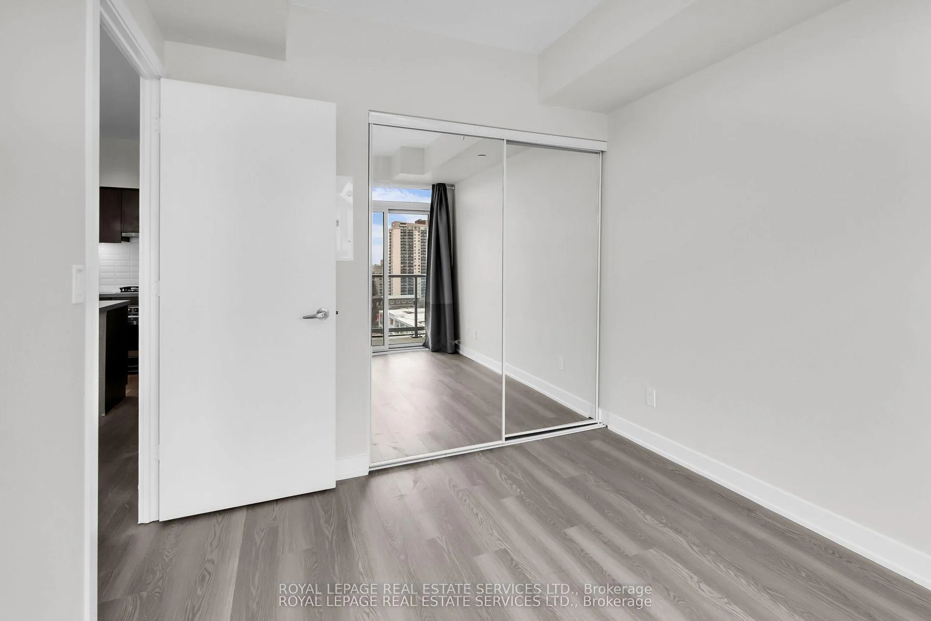 Photo 17 of Unit 1104, 501 St Clair Avenue W, Toronto, Casa Loma — HOMEH