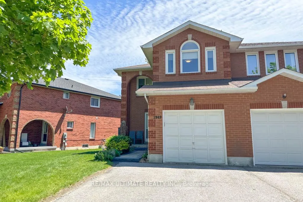 Photo 2 of 1949 Pine Grove Avenue, Pickering, Highbush — HOMEH