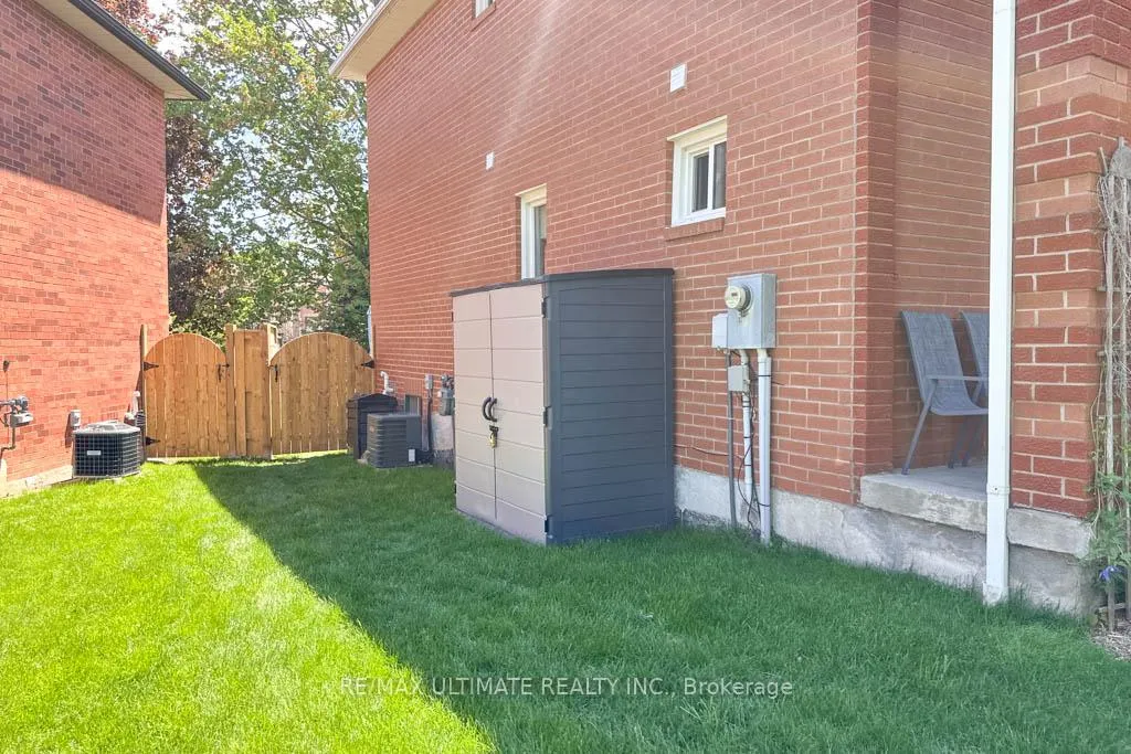 Photo 39 of 1949 Pine Grove Avenue, Pickering, Highbush — HOMEH