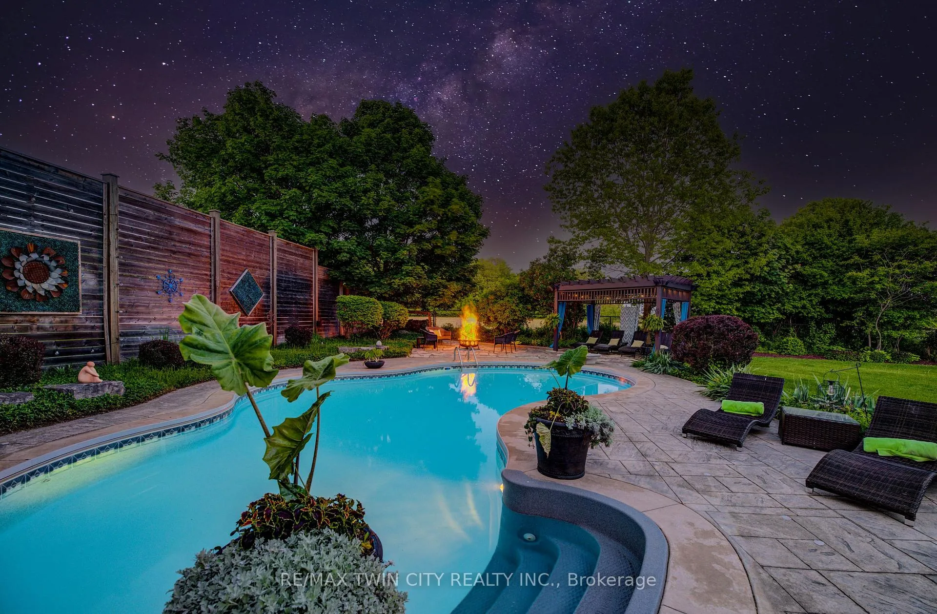 Photo 3 of 173 Golf Course Road, Woolwich — HOMEH