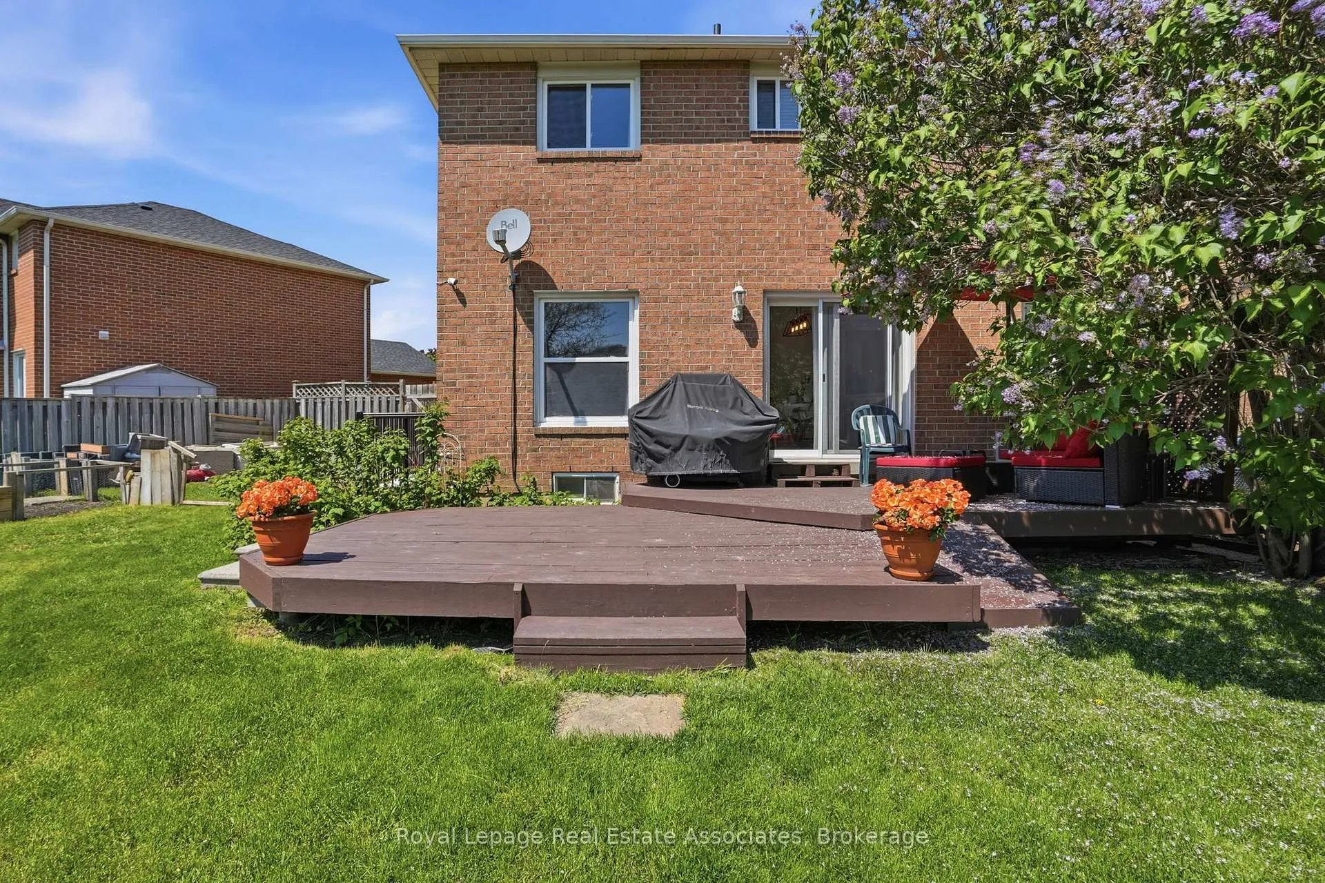 Photo 45 of 4454 Mayflower Drive, Mississauga, Hurontario — HOMEH