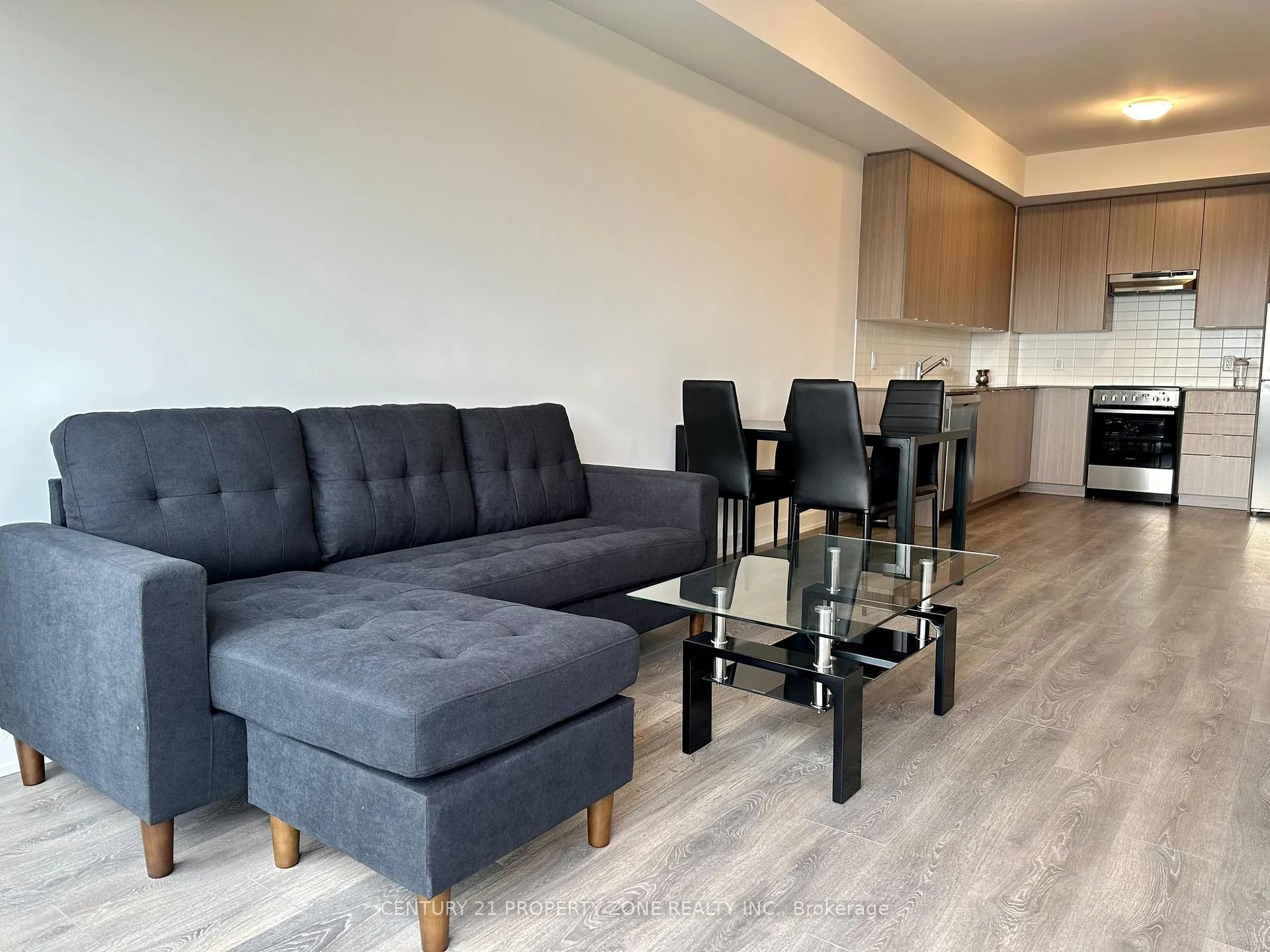 Photo 5 of Unit 410, 62 Sky Harbour Drive, Brampton, Bram West — HOMEH