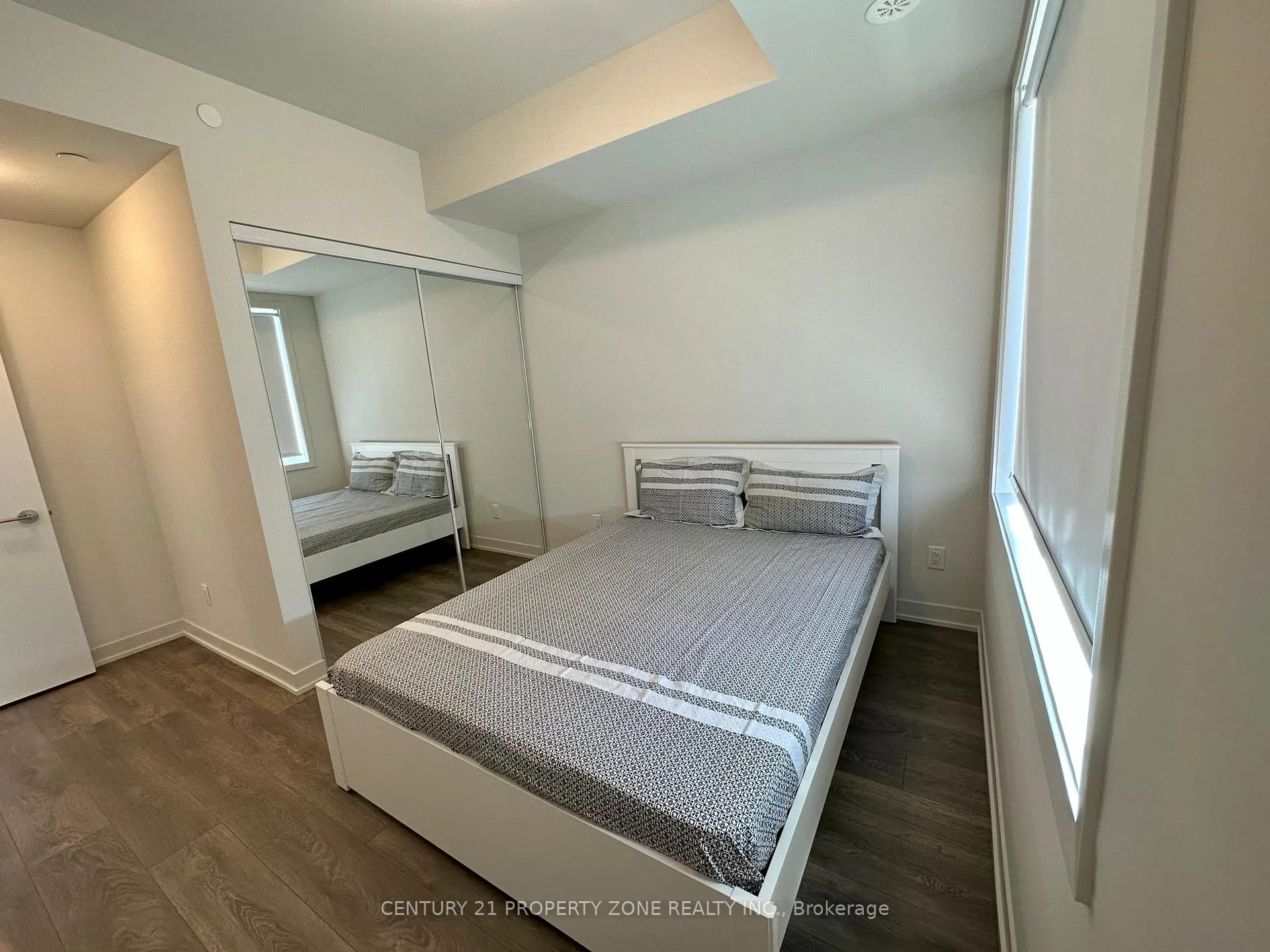 Photo 8 of Unit 410, 62 Sky Harbour Drive, Brampton, Bram West — HOMEH