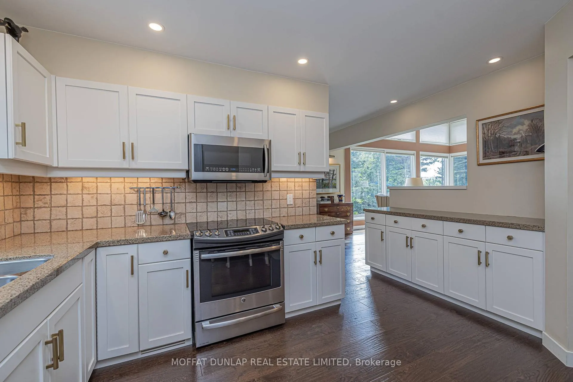 Photo 13 of 17480 Dufferin Street, King, Rural King — HOMEH