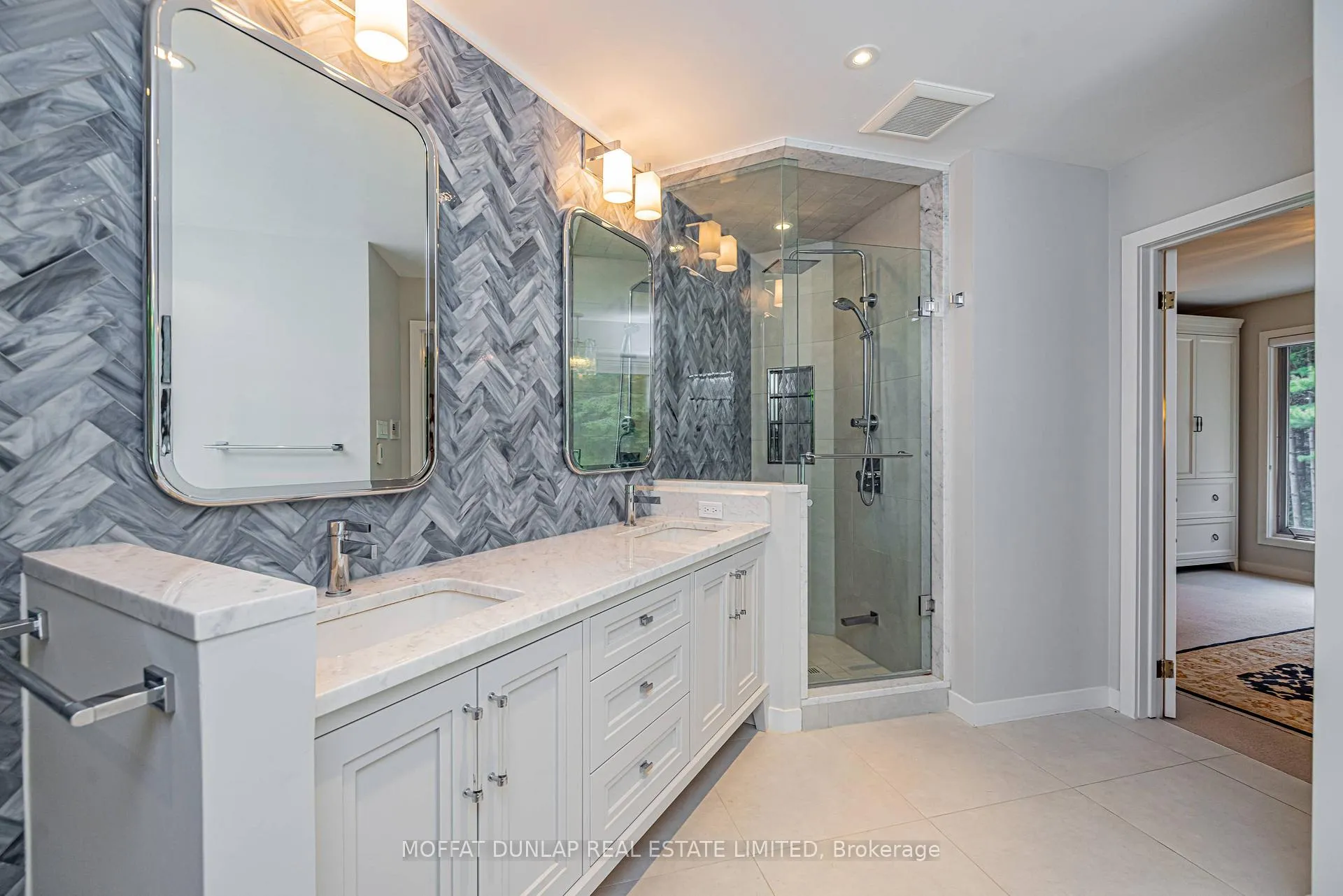 Photo 22 of 17480 Dufferin Street, King, Rural King — HOMEH