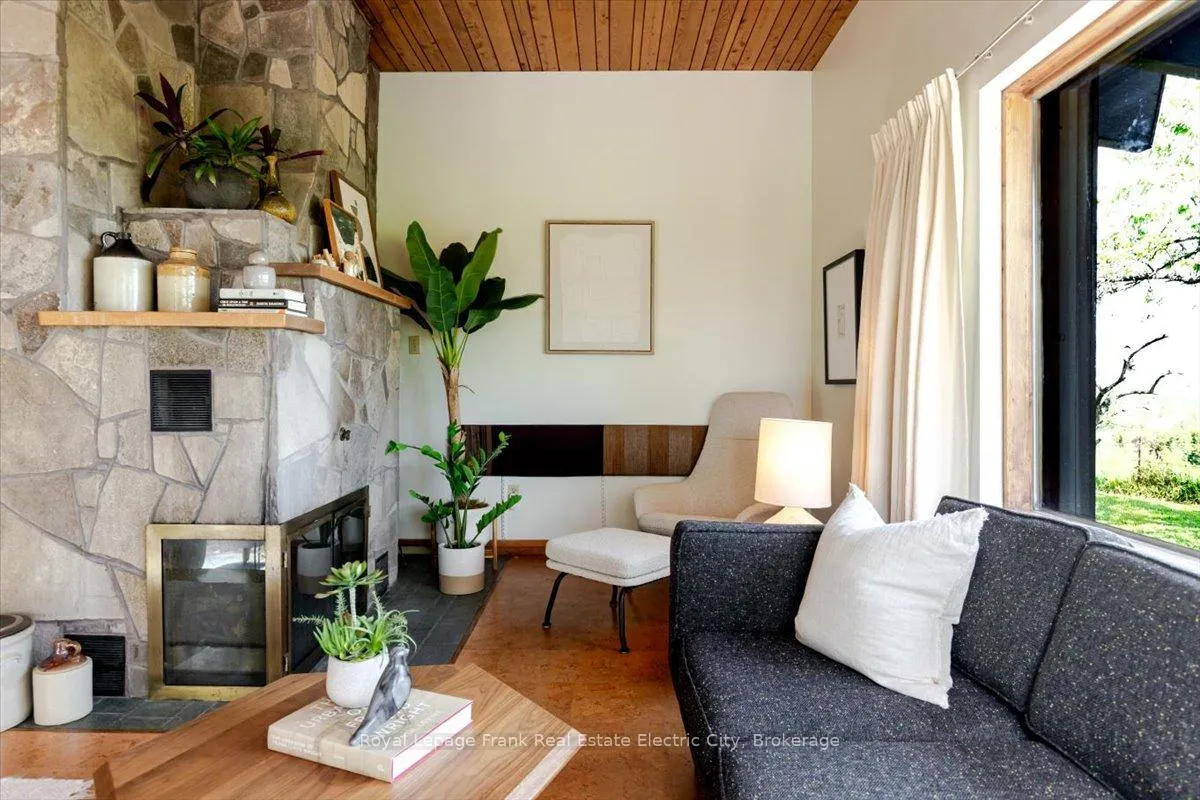 Photo 8 of 548 Dunford Road, Selwyn — HOMEH