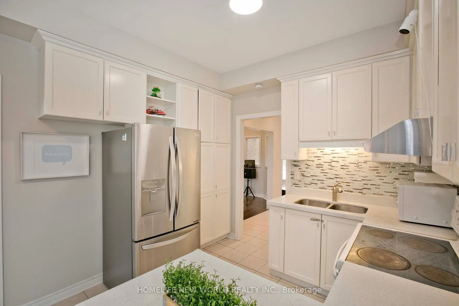 Photo 10 of 317 Milliken Meadows Drive, Markham, Milliken Mills West — HOMEH