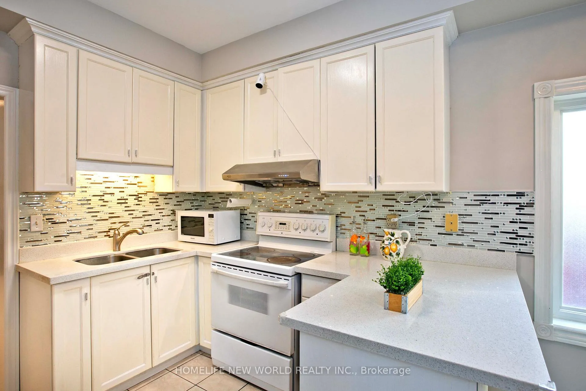 Photo 11 of 317 Milliken Meadows Drive, Markham, Milliken Mills West — HOMEH