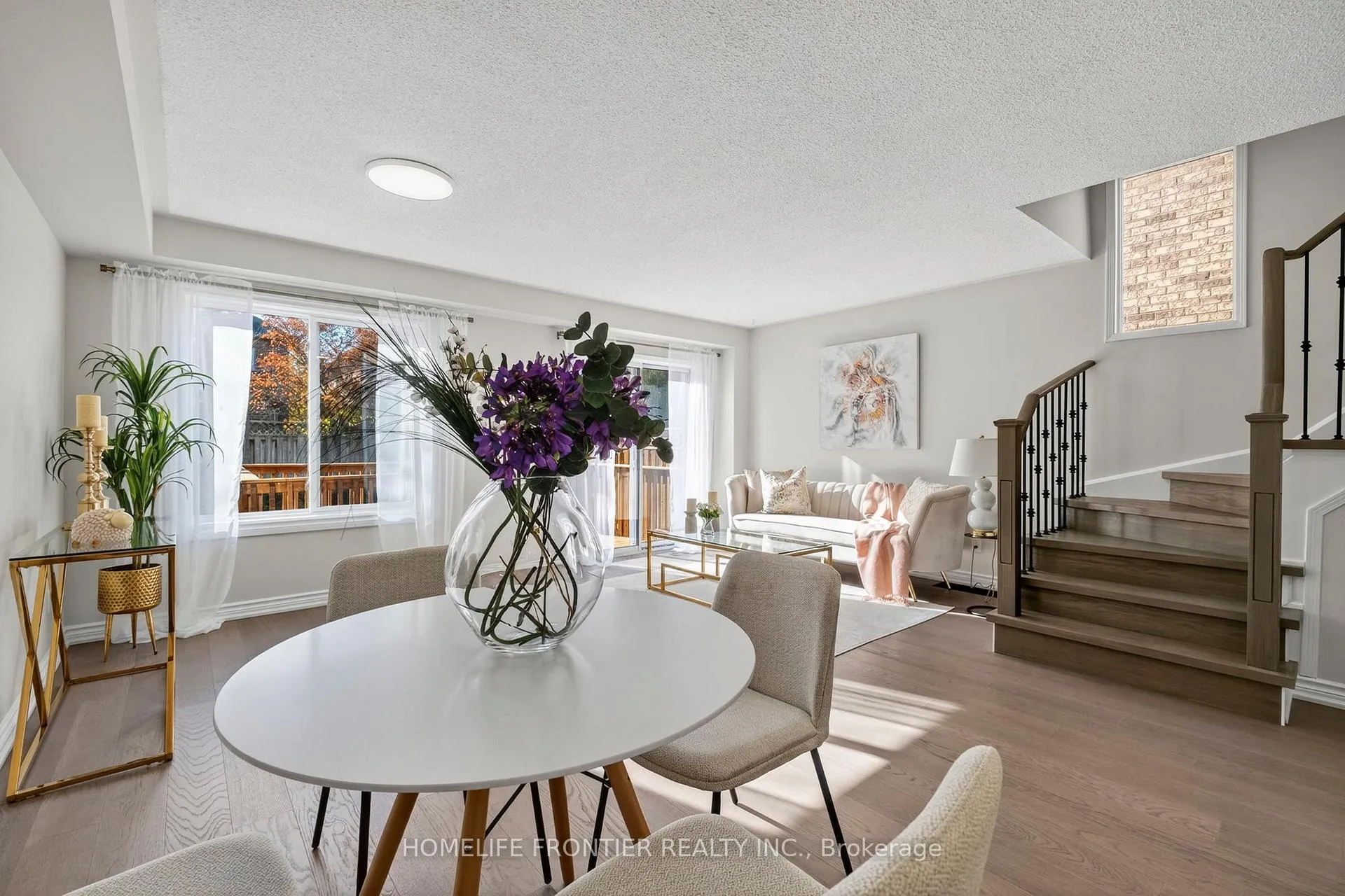 Photo 8 of 19 Bowler Street, Aurora, Bayview Wellington — HOMEH