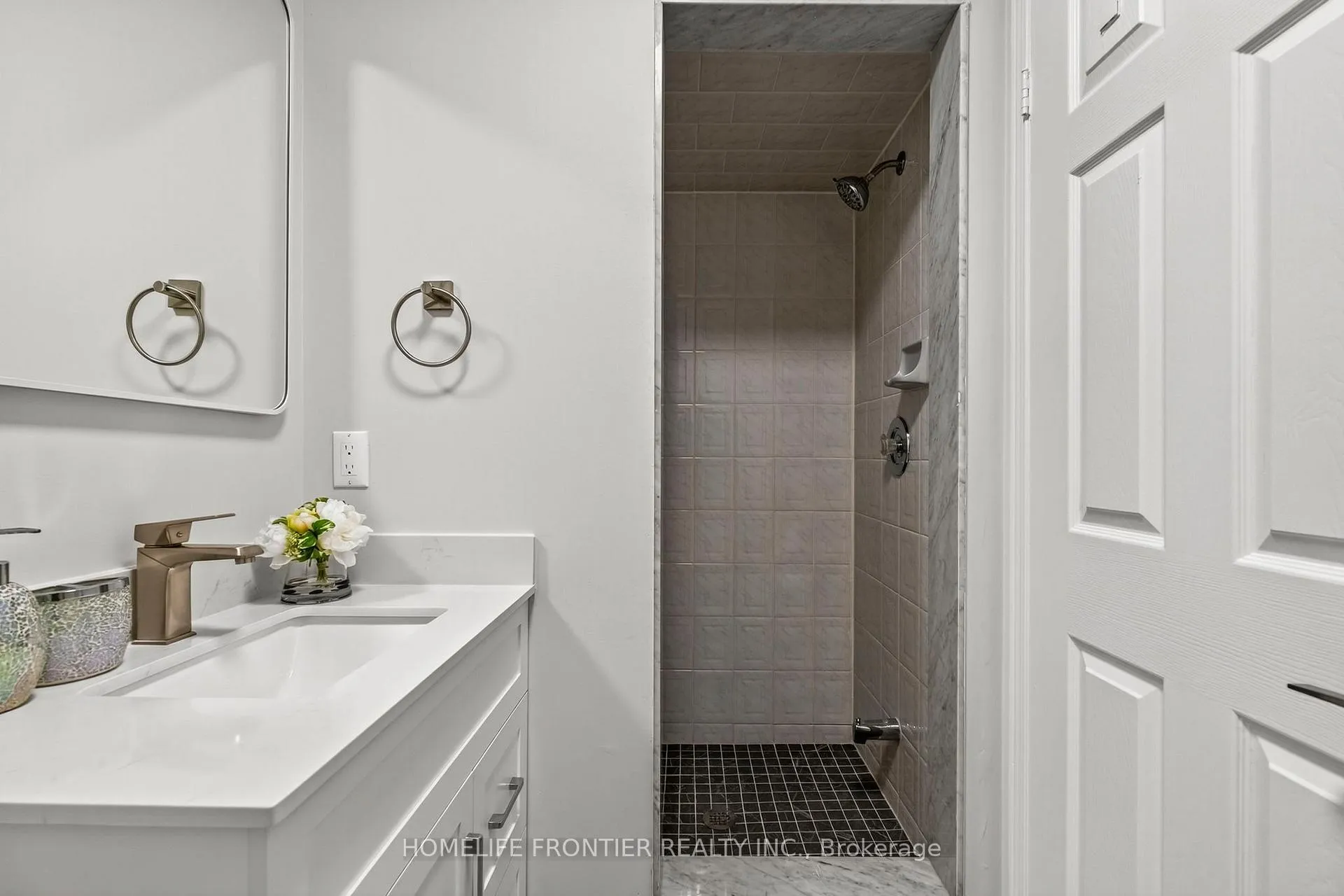Photo 22 of 19 Bowler Street, Aurora, Bayview Wellington — HOMEH
