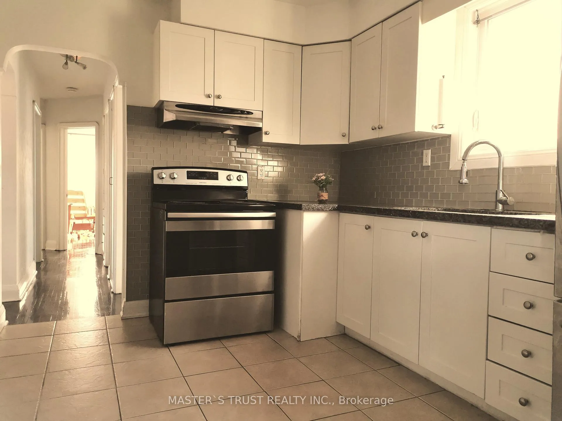 Photo 15 of 623 O' Connor Dr, Toronto, East York — HOMEH