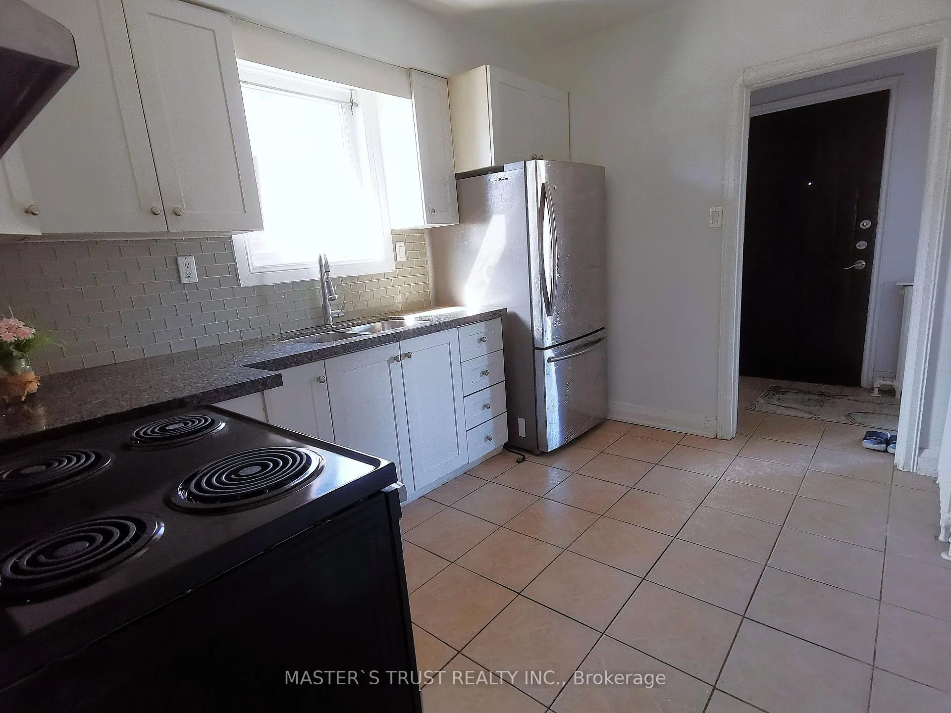 Photo 16 of 623 O' Connor Dr, Toronto, East York — HOMEH