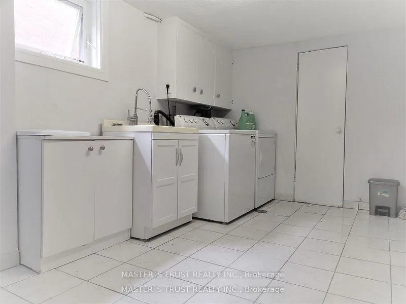 Photo 28 of 623 O' Connor Dr, Toronto, East York — HOMEH