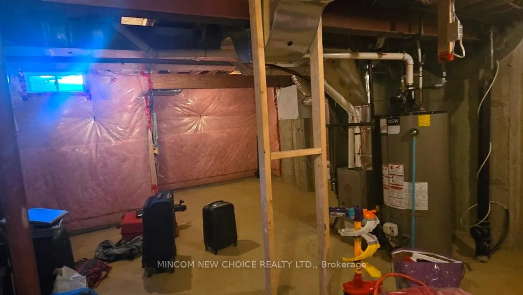Photo 12 of 59 Lawrence Pilkington Avenue, Markham, Cornell — HOMEH