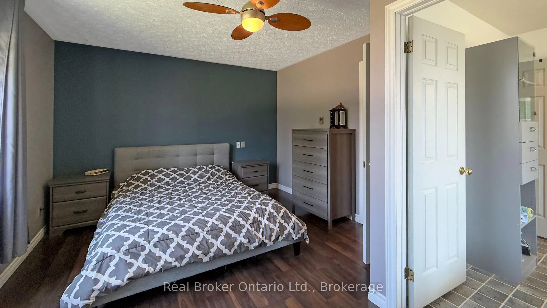 Photo 12 of 11 James Street W, Minto — HOMEH