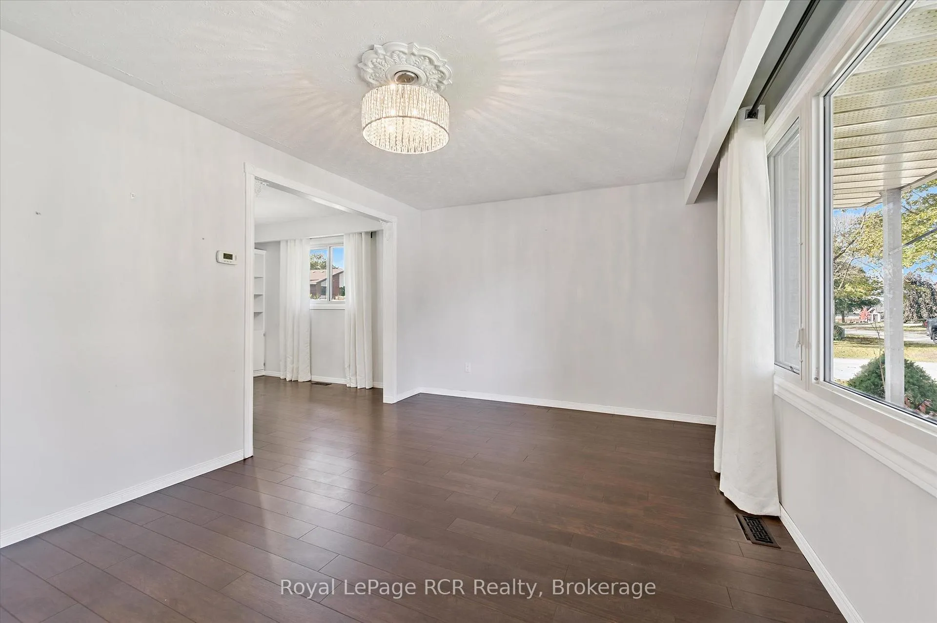 Photo 13 of 551 Oakview Crescent, Wellington North, Mount Forest — HOMEH