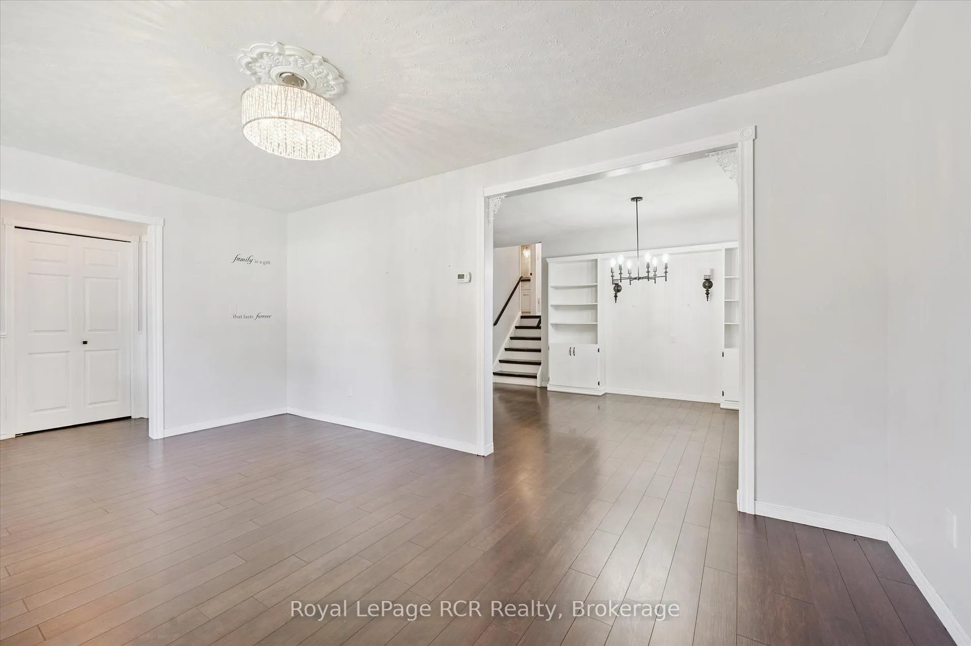Photo 14 of 551 Oakview Crescent, Wellington North, Mount Forest — HOMEH