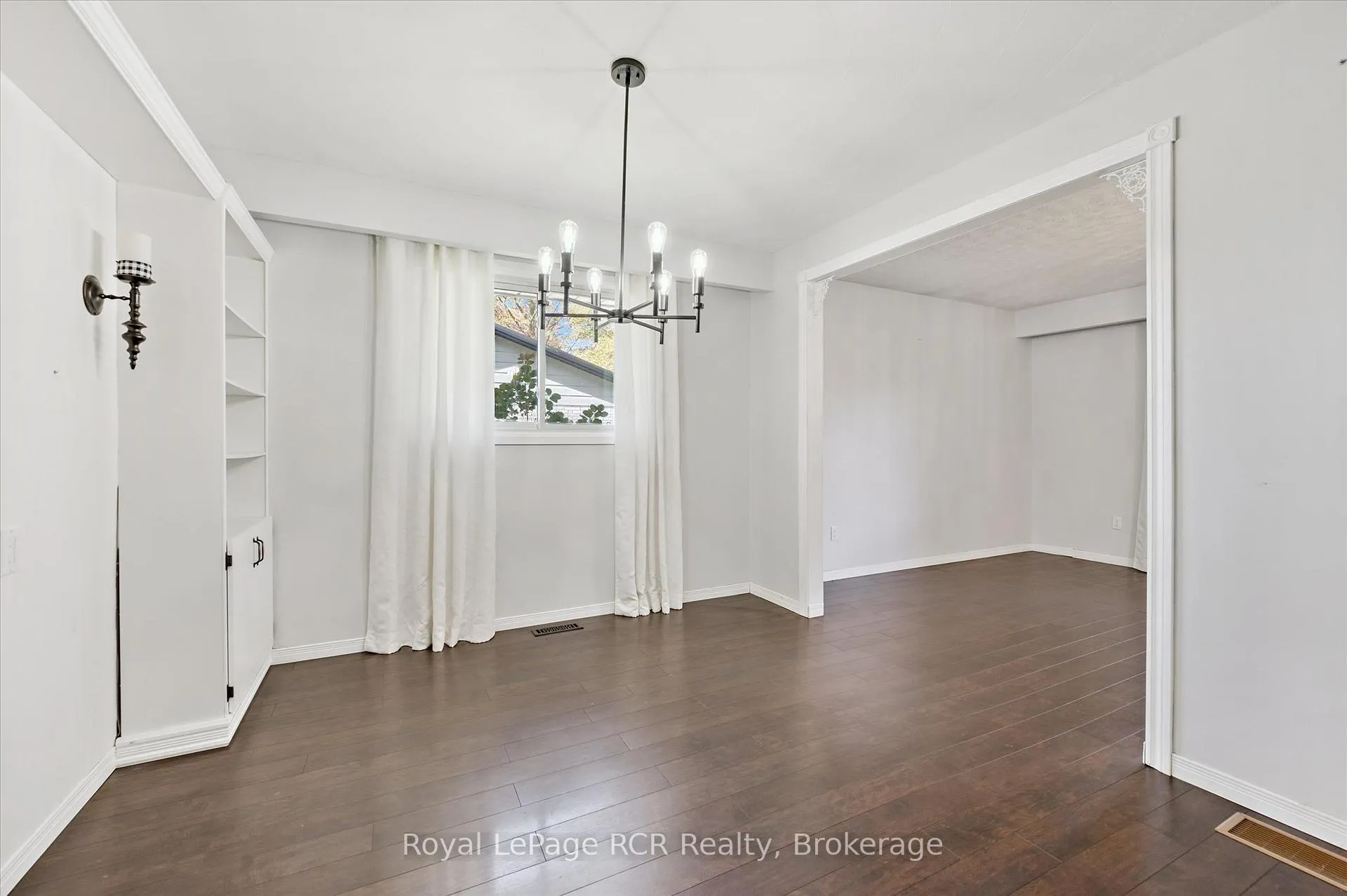 Photo 16 of 551 Oakview Crescent, Wellington North, Mount Forest — HOMEH