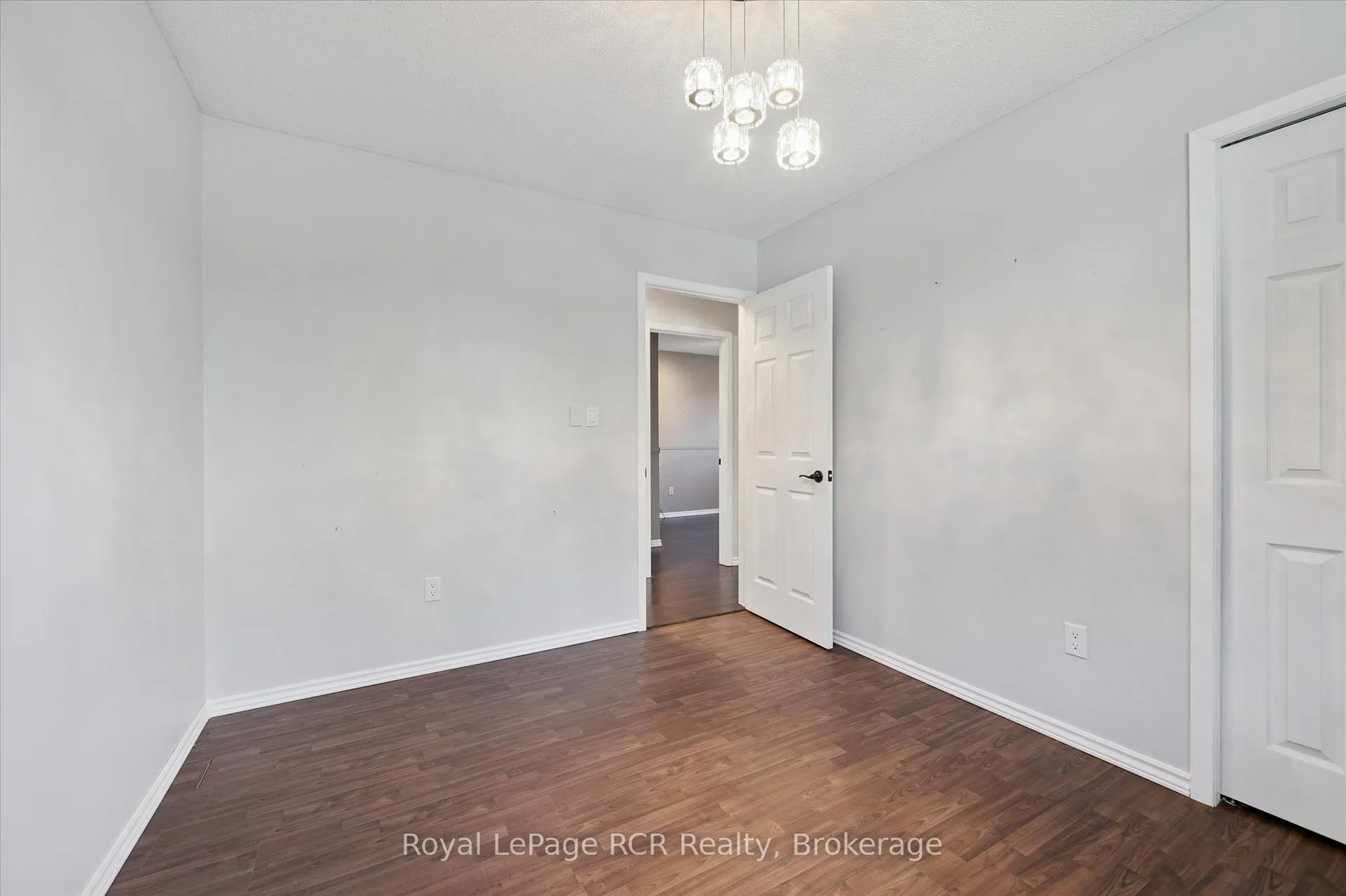 Photo 26 of 551 Oakview Crescent, Wellington North, Mount Forest — HOMEH