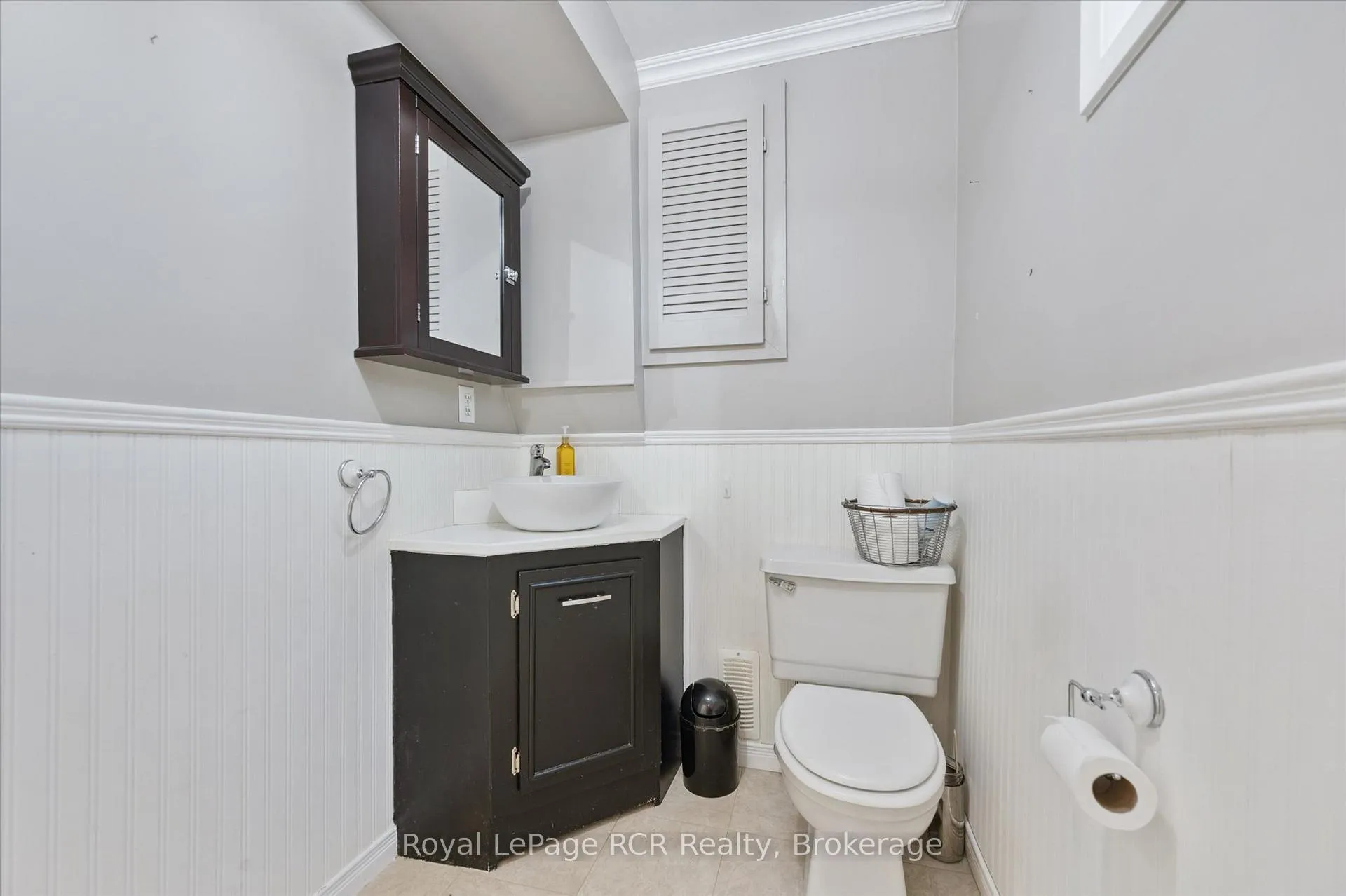 Photo 37 of 551 Oakview Crescent, Wellington North, Mount Forest — HOMEH