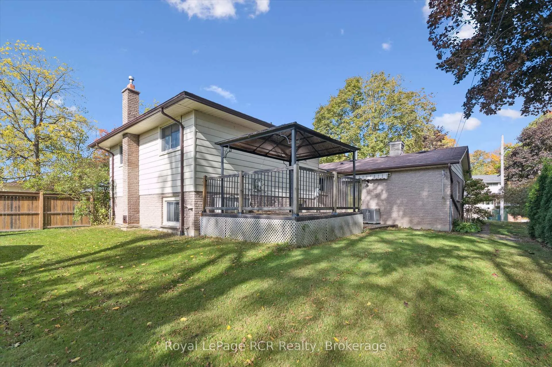 Photo 41 of 551 Oakview Crescent, Wellington North, Mount Forest — HOMEH