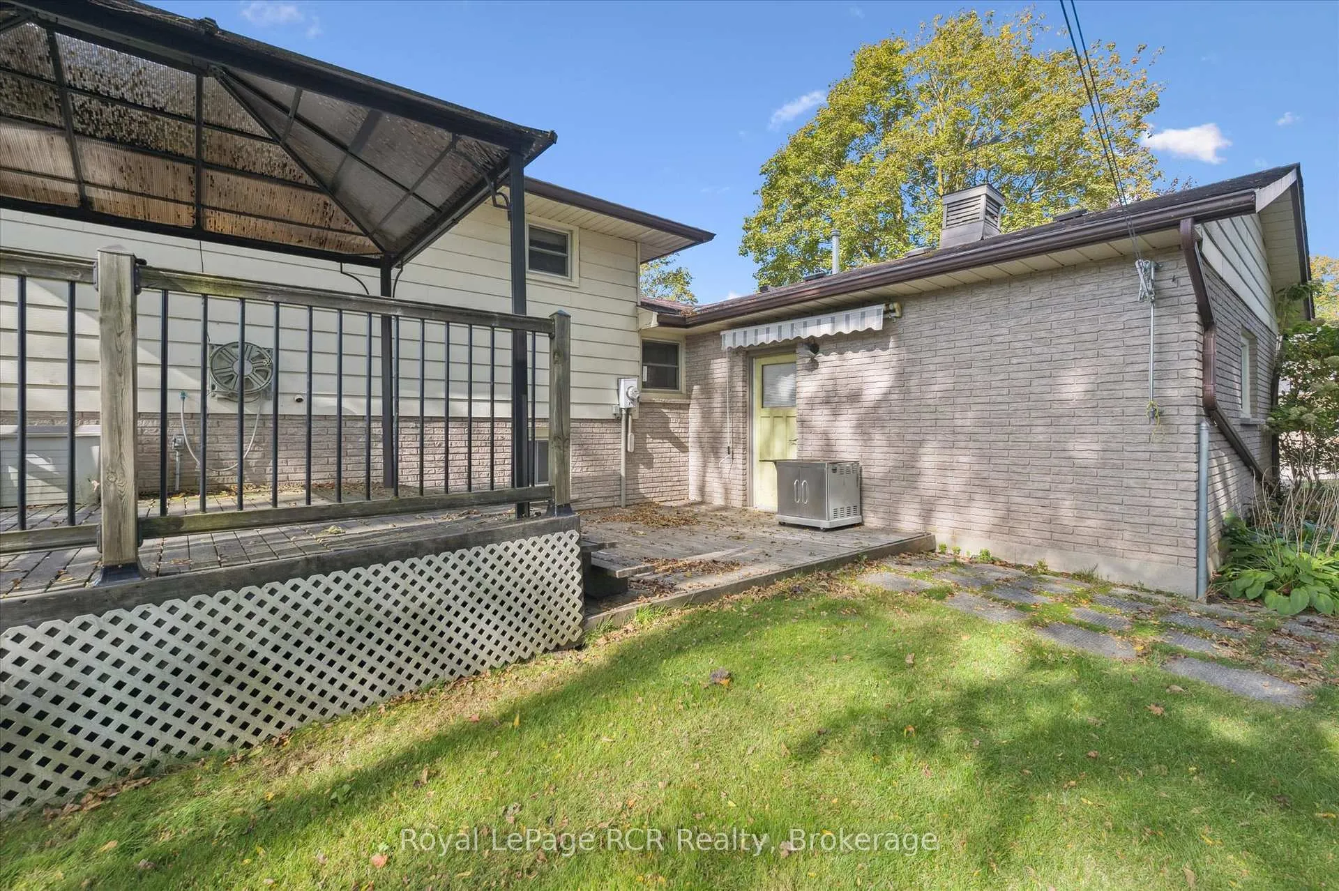 Photo 42 of 551 Oakview Crescent, Wellington North, Mount Forest — HOMEH