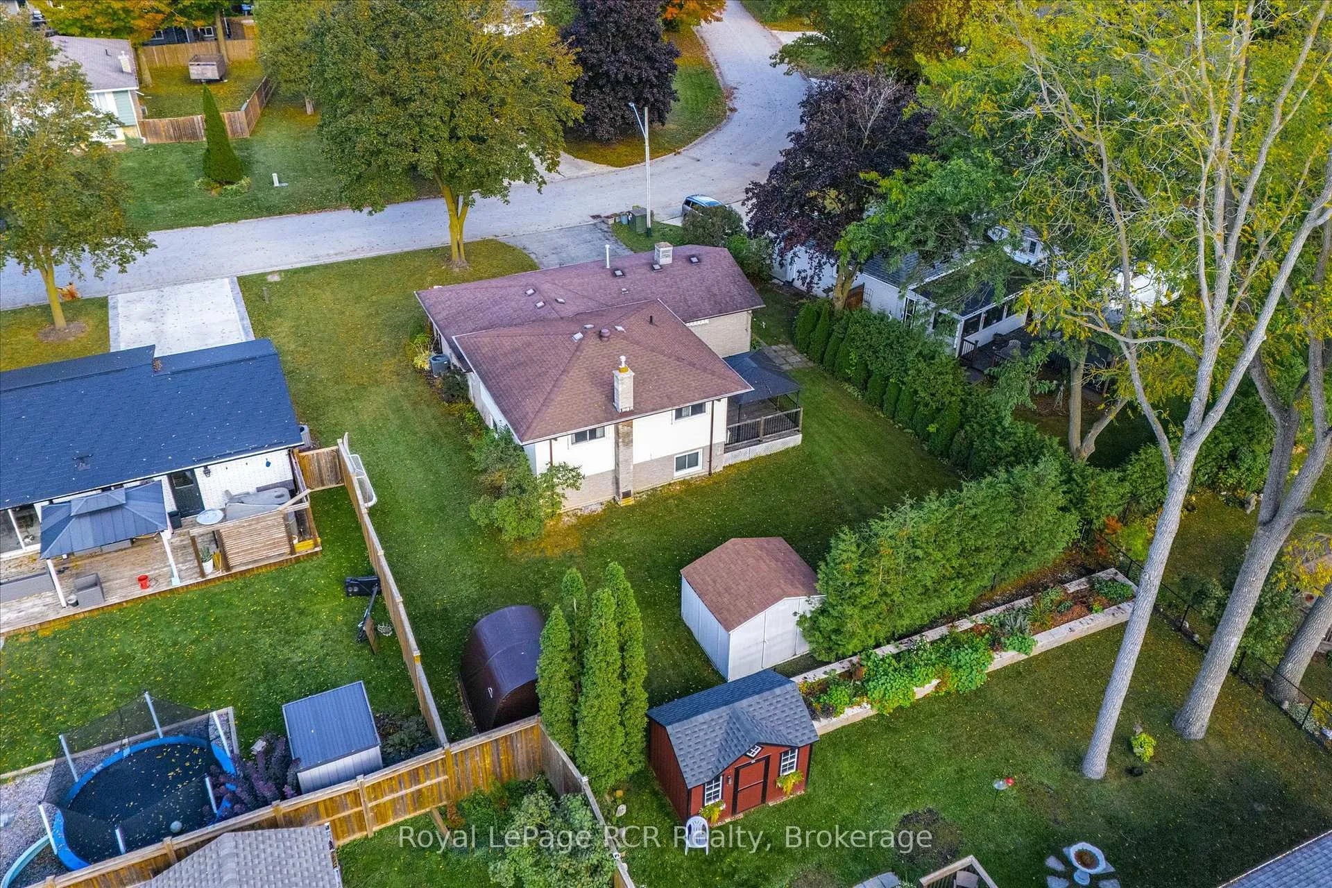 Photo 50 of 551 Oakview Crescent, Wellington North, Mount Forest — HOMEH