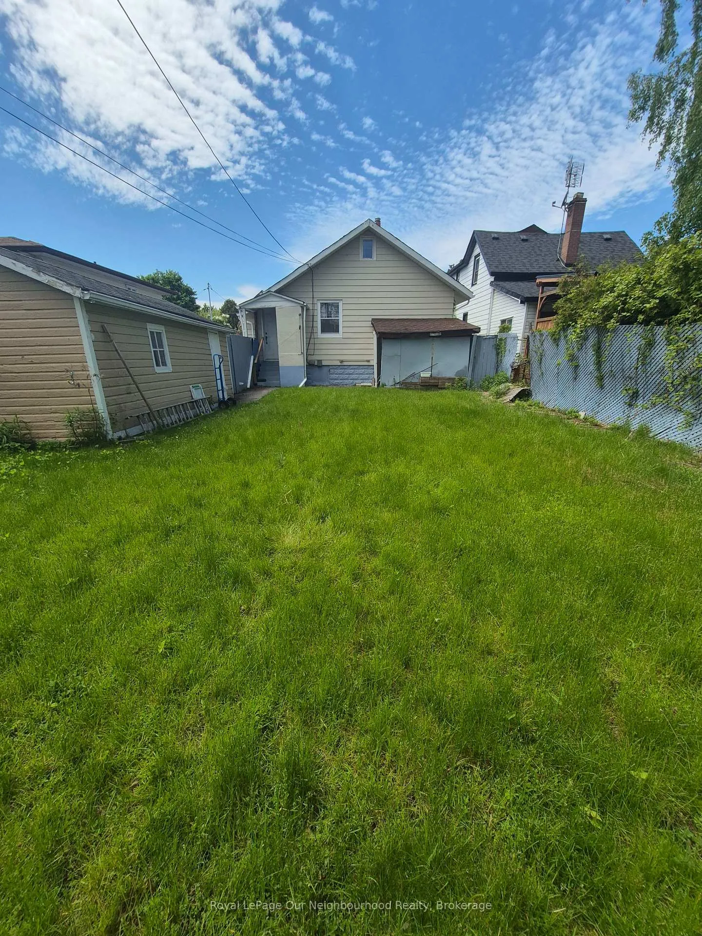 Photo 13 of 65 Gladstone Avenue, Oshawa, McLaughlin — HOMEH