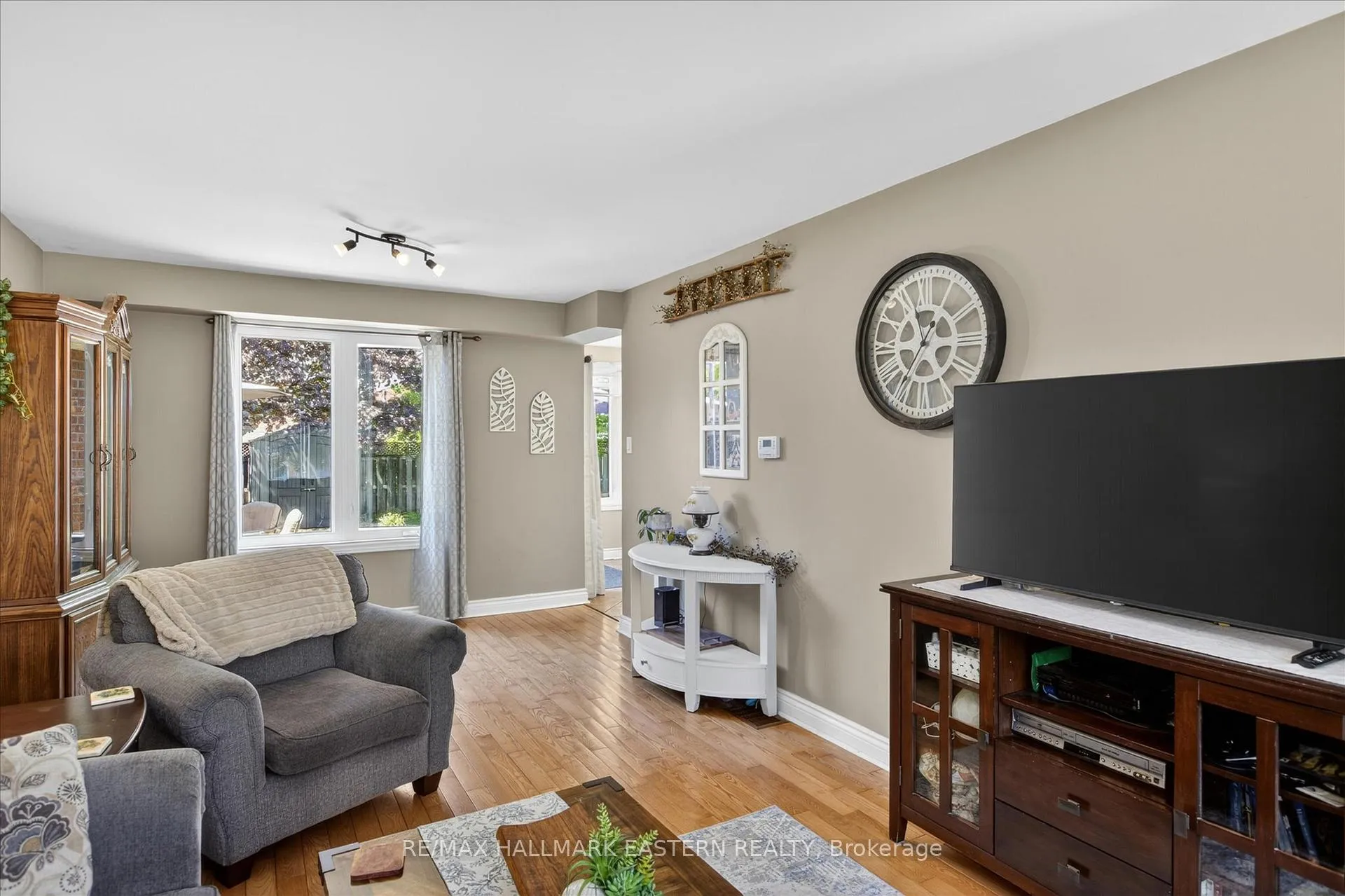 Photo 9 of 1485 Wildlark Drive, Peterborough, Monaghan Ward 2 — HOMEH