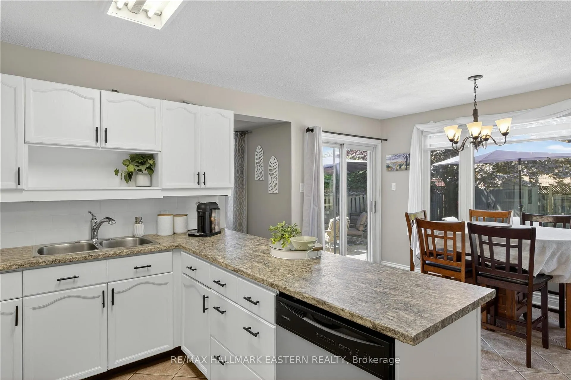 Photo 12 of 1485 Wildlark Drive, Peterborough, Monaghan Ward 2 — HOMEH