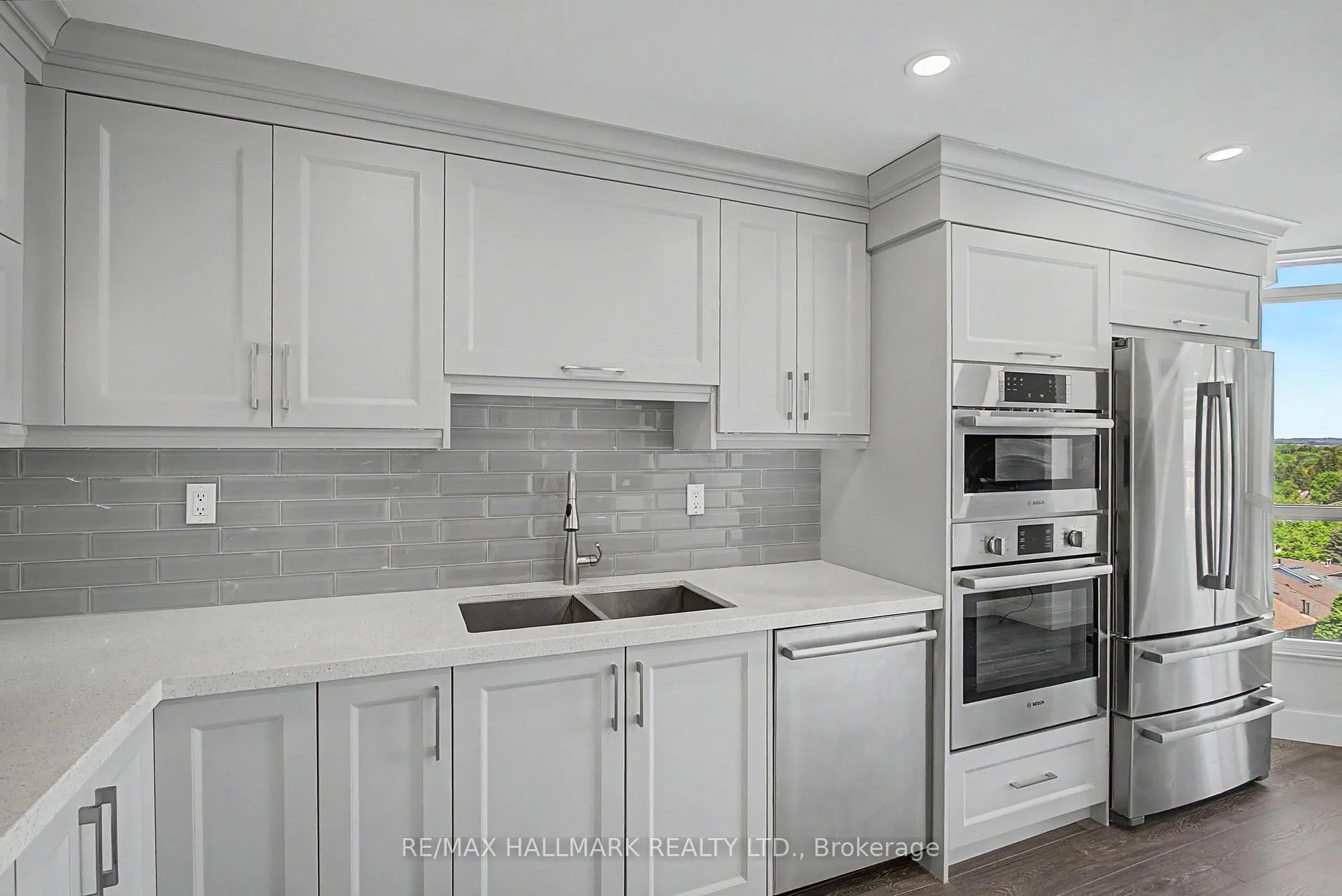 Photo 13 of Unit 1007, 1 Clark Avenue W, Vaughan, Crestwood-Springfarm-Yorkhill — HOMEH
