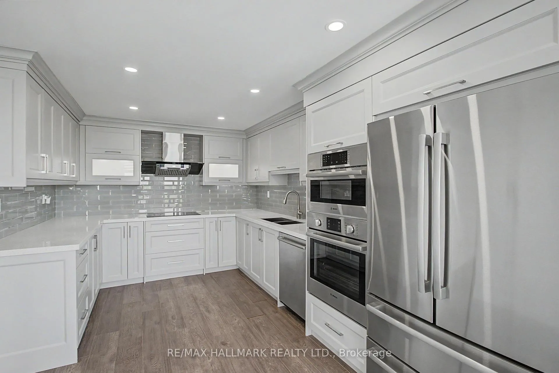 Photo 16 of Unit 1007, 1 Clark Avenue W, Vaughan, Crestwood-Springfarm-Yorkhill — HOMEH
