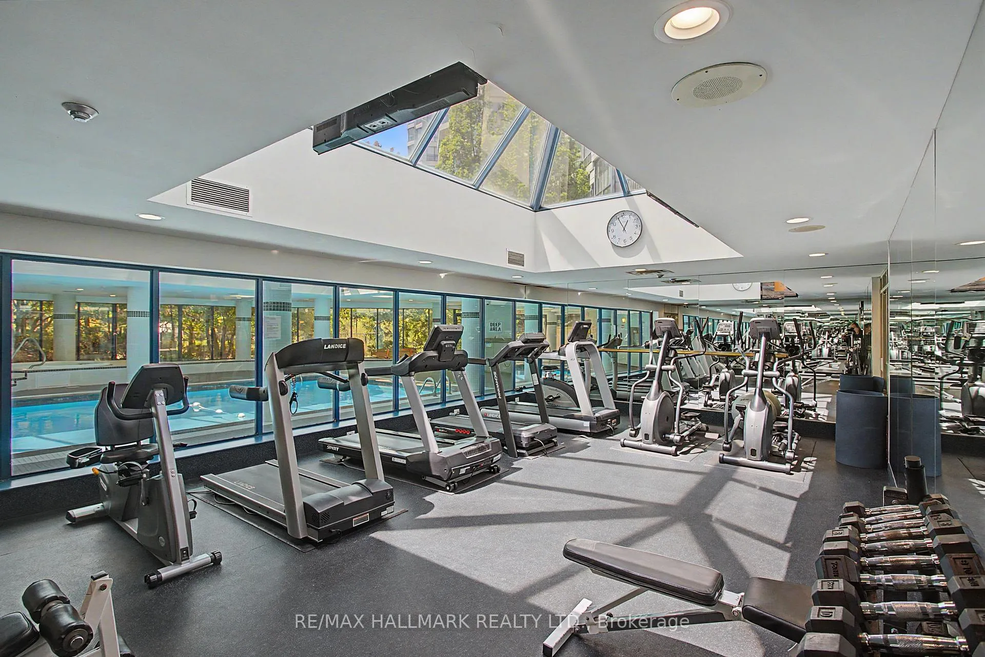 Photo 33 of Unit 1007, 1 Clark Avenue W, Vaughan, Crestwood-Springfarm-Yorkhill — HOMEH