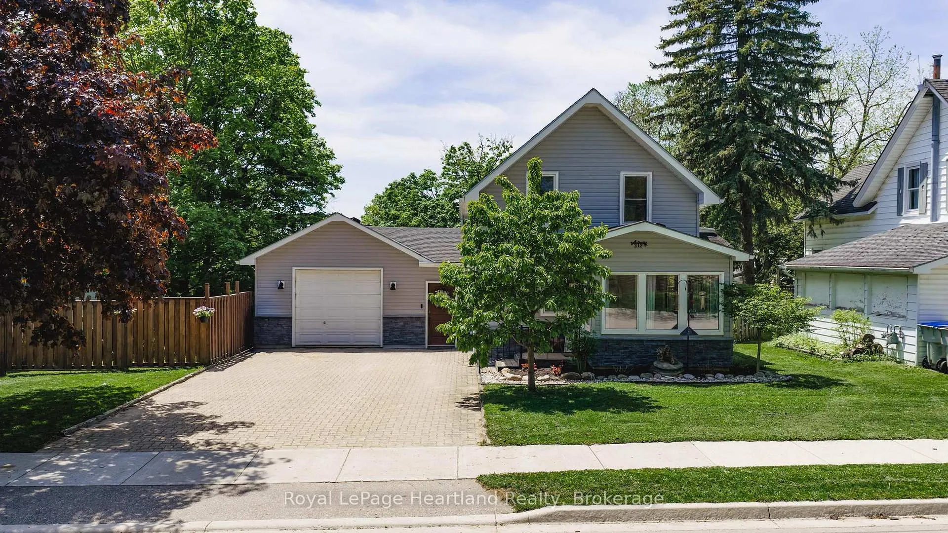 Photo 1 of 212 Townsend Street, Central Huron, Clinton — HOMEH