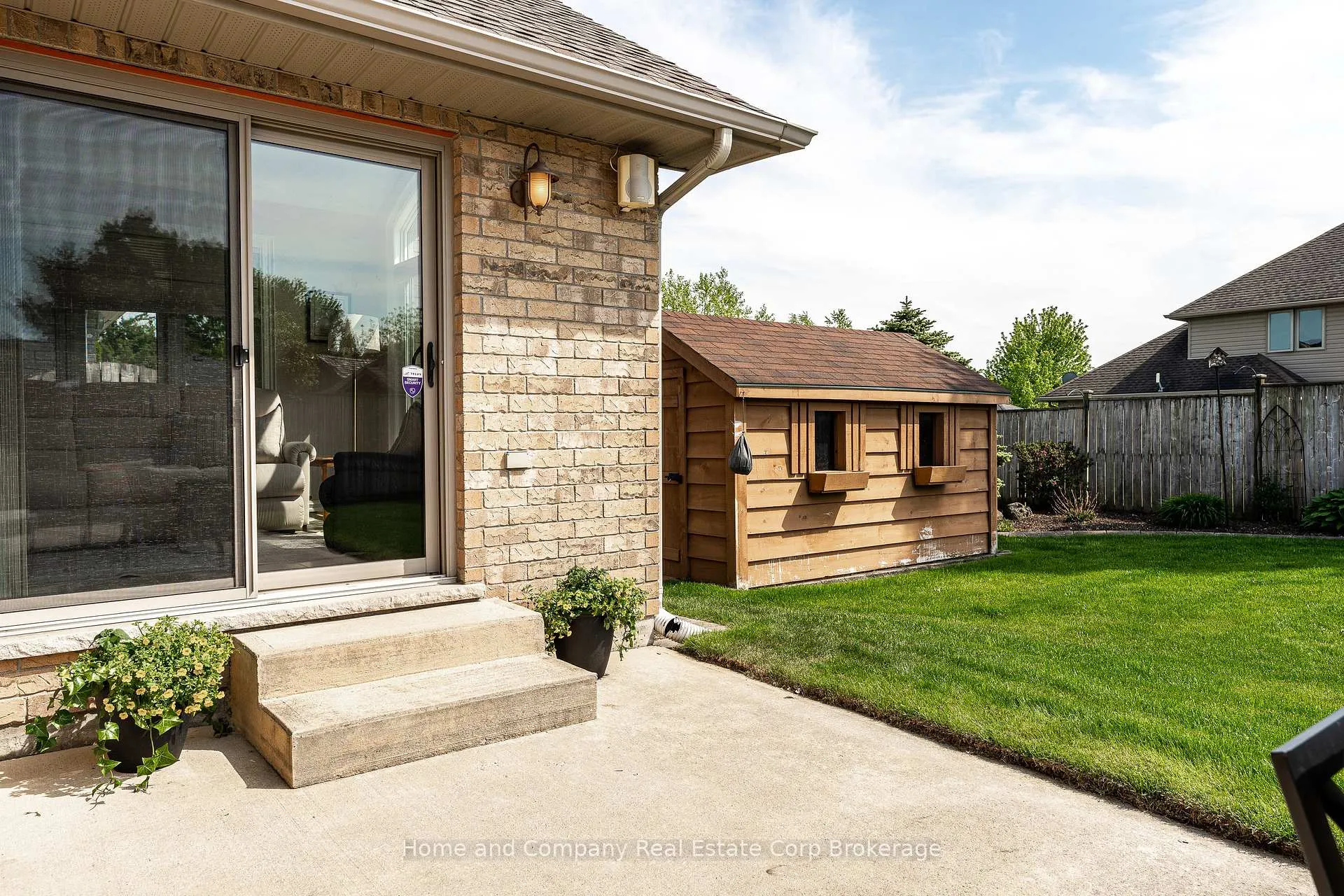 Photo 42 of 59 Dannecker Road, Stratford — HOMEH
