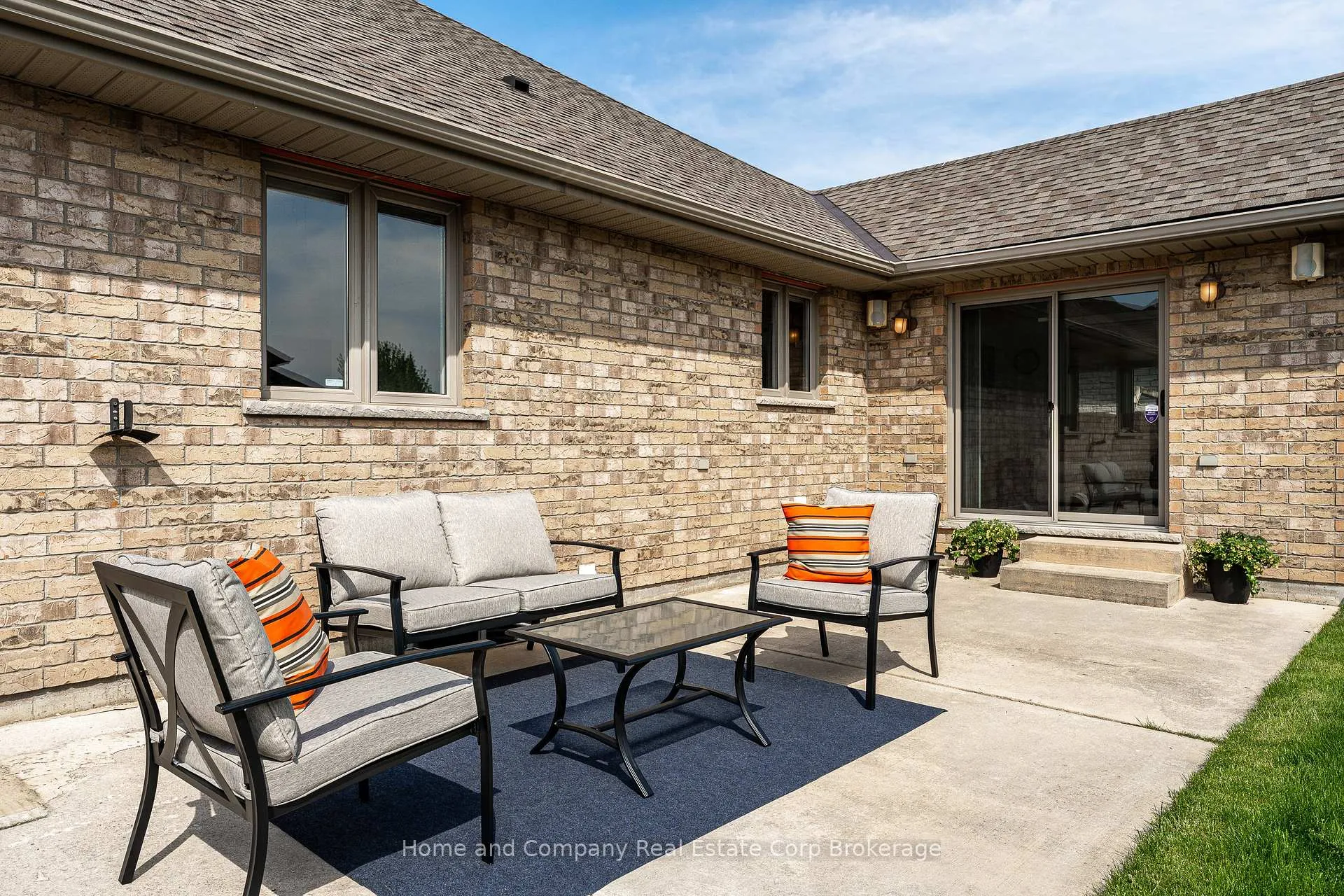 Photo 46 of 59 Dannecker Road, Stratford — HOMEH
