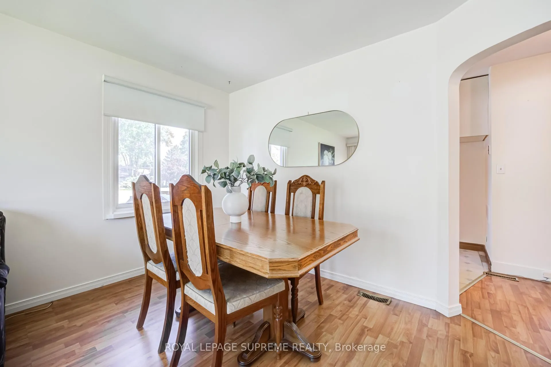 Photo 7 of 2922 Portage Road, Niagara Falls, Church's Lane — HOMEH