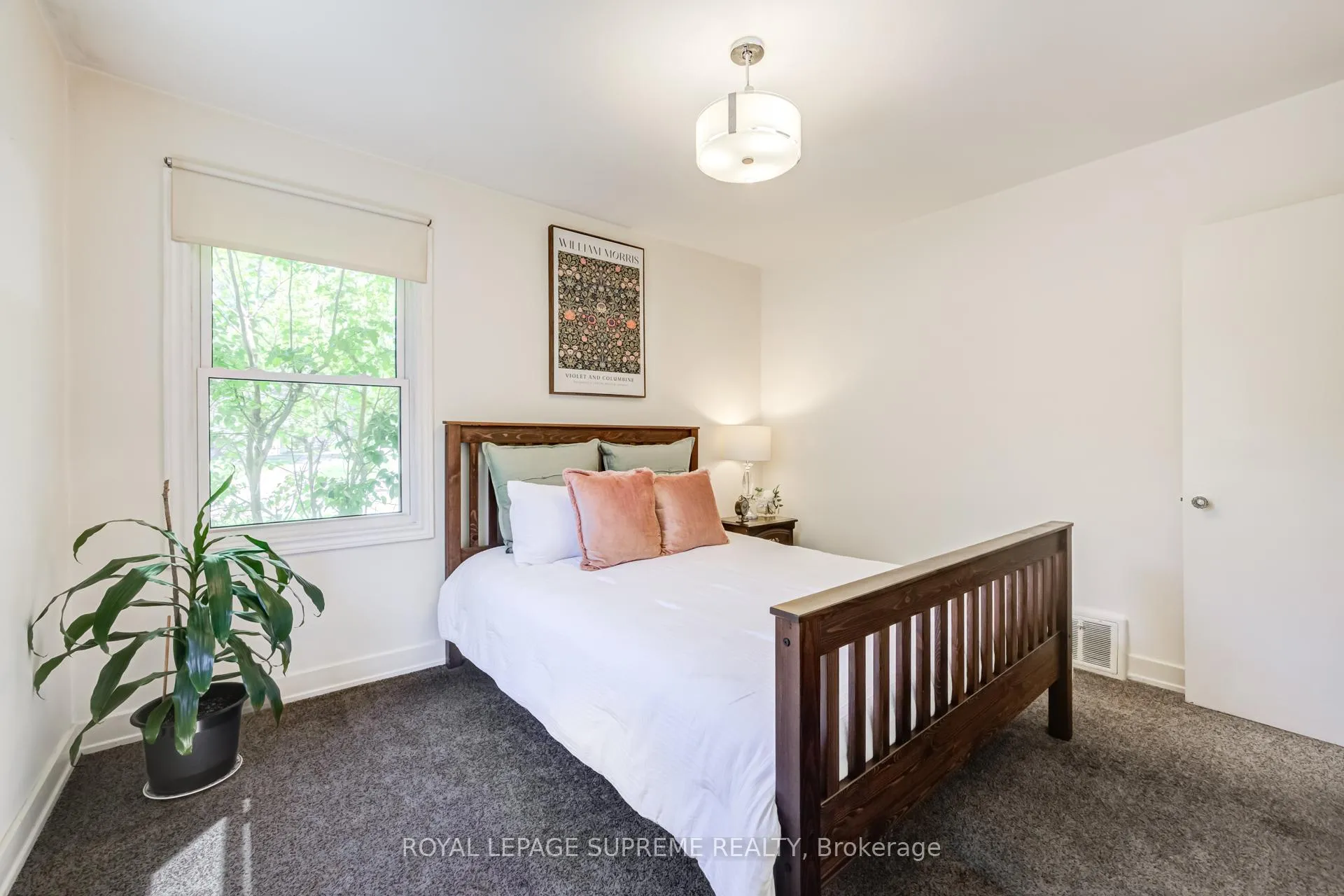 Photo 12 of 2922 Portage Road, Niagara Falls, Church's Lane — HOMEH